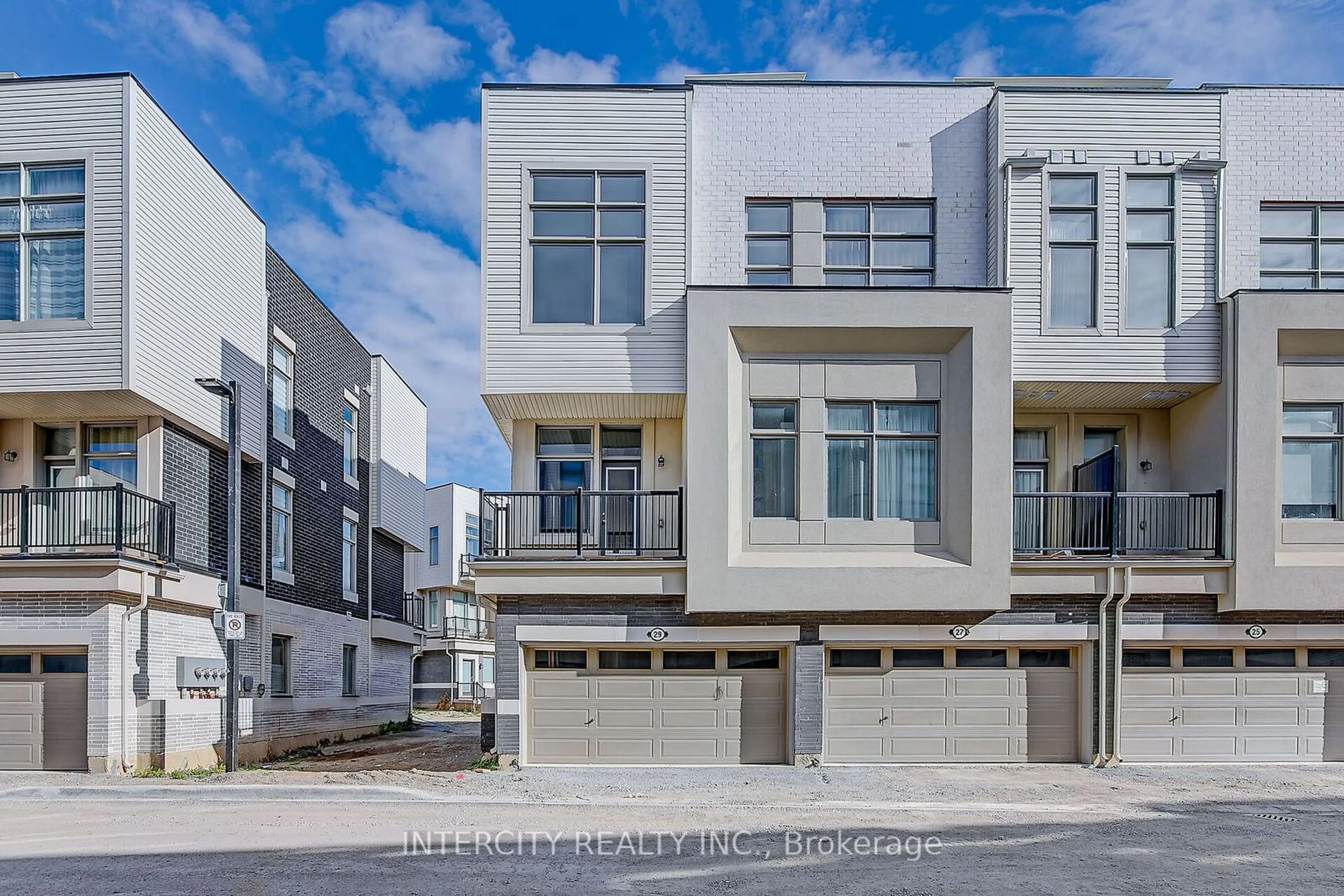 A pic from exterior of the house or condo, the street view for 29 Albert Firman Lane, Markham Ontario L6C 3B5