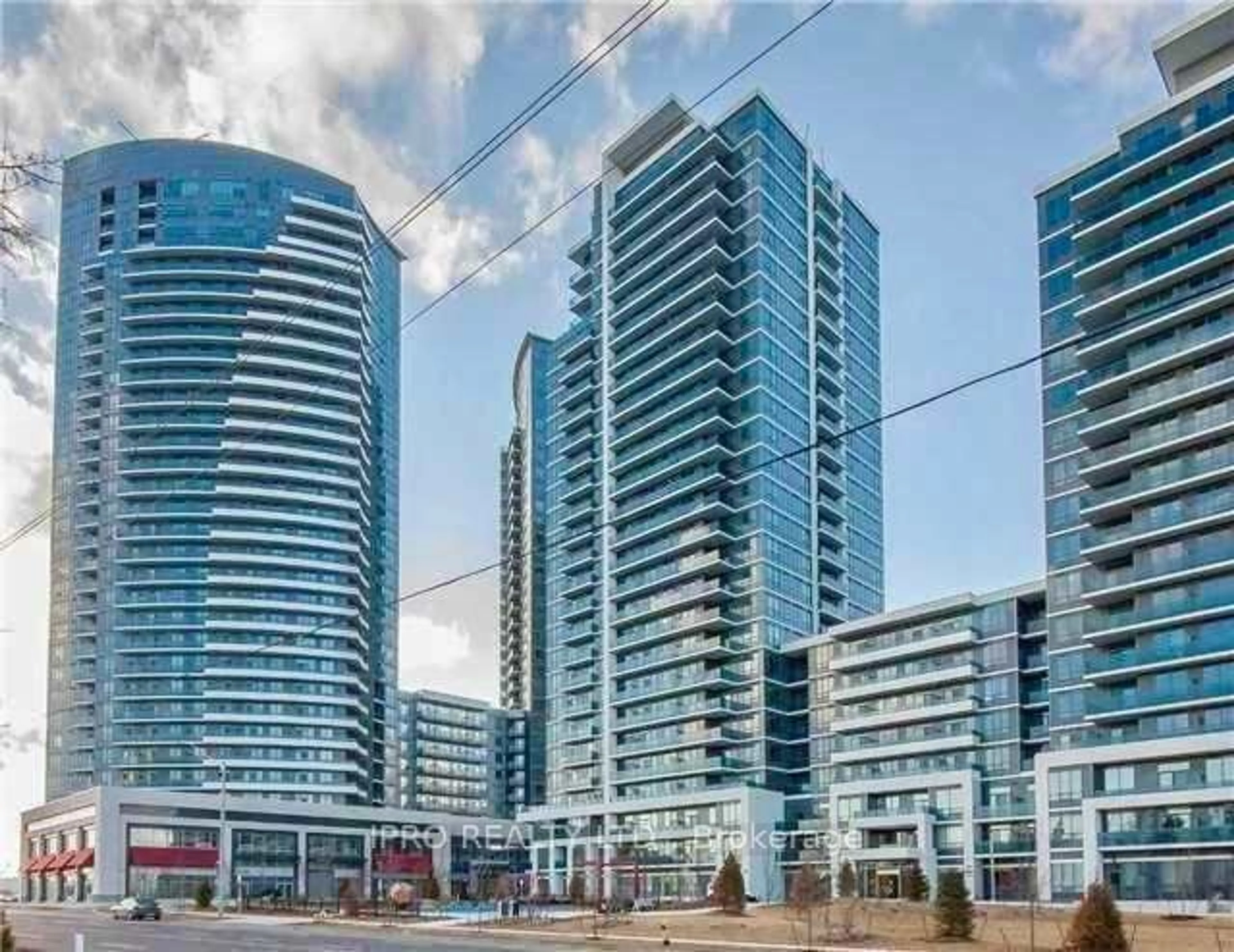 A pic from exterior of the house or condo, the view of city buildings for 7161 Yonge St #1827, Markham Ontario L3T 0C8