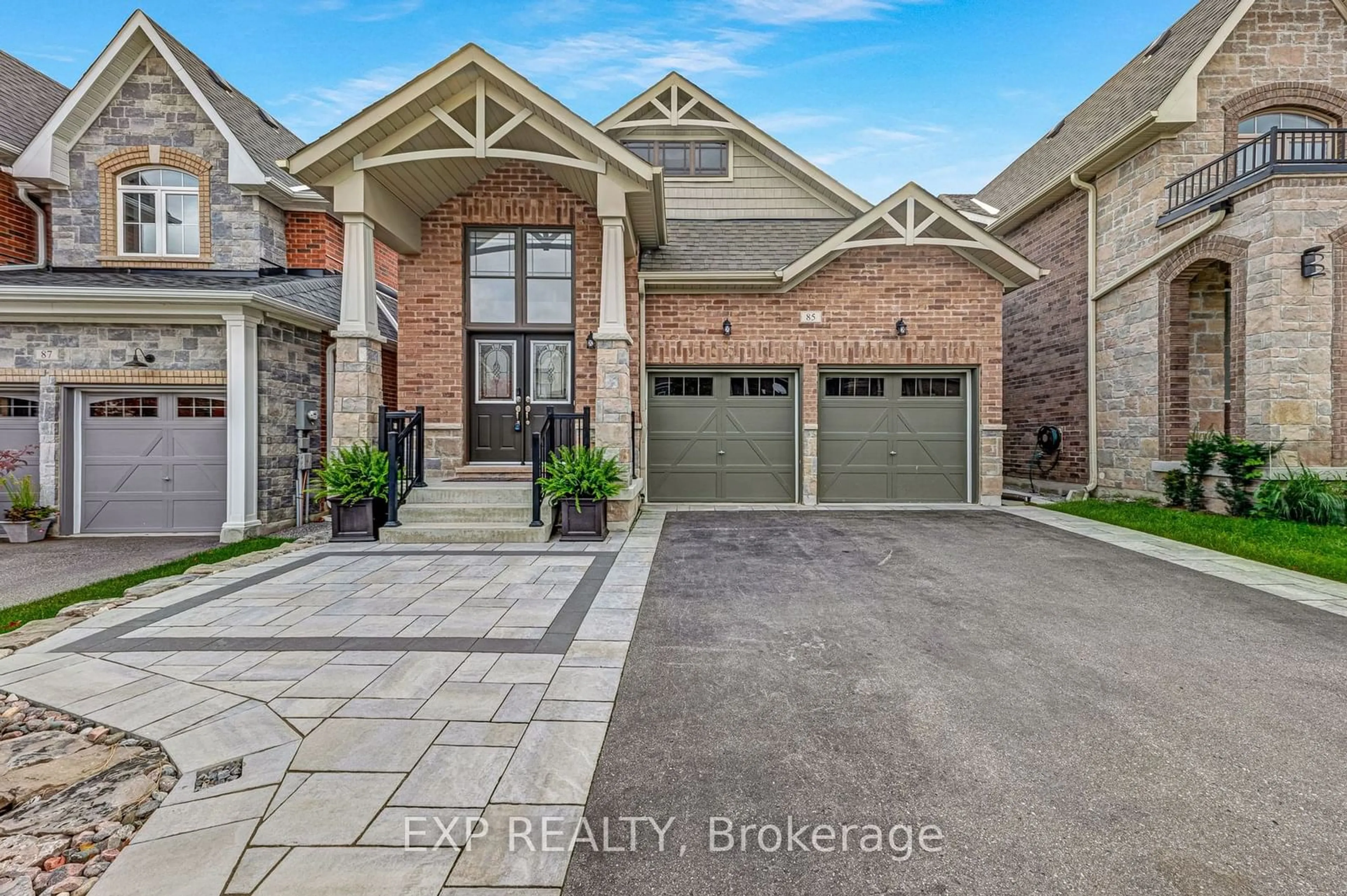 Frontside or backside of a home, the street view for 85 Manor Hampton St, East Gwillimbury Ontario L9N 0P9