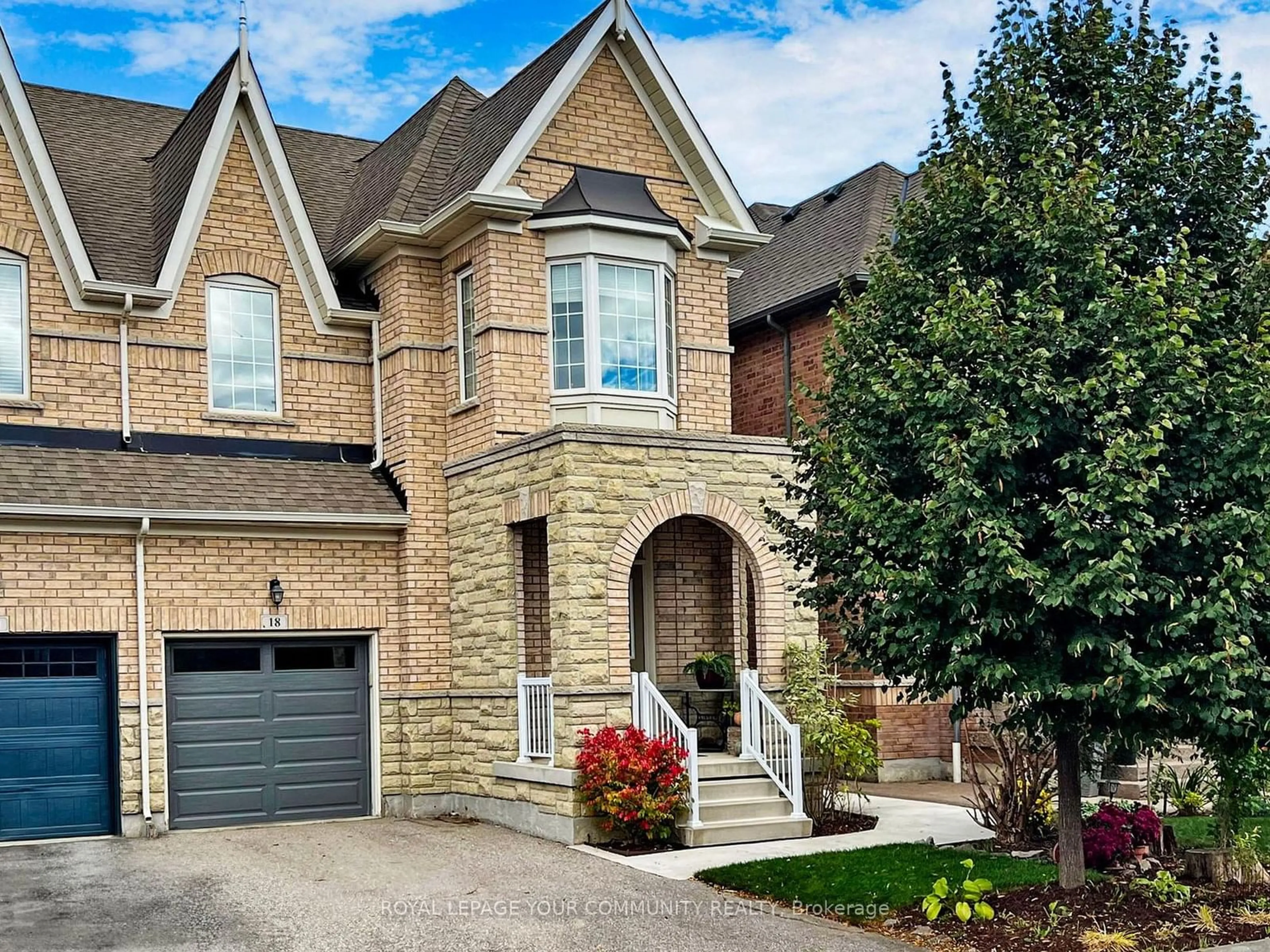 Home with brick exterior material for 18 Oren St, Vaughan Ontario L4H 4A1