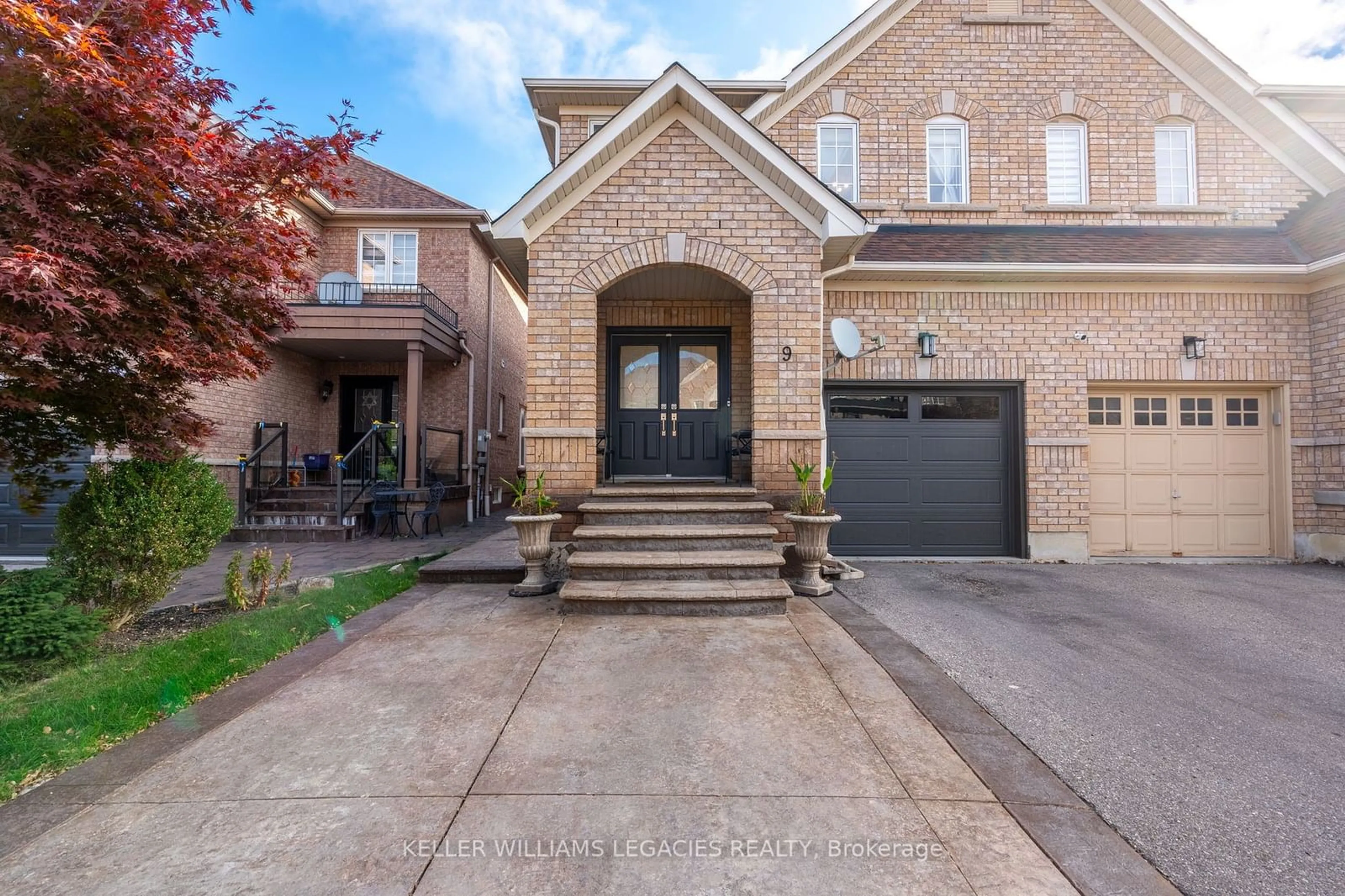 Home with brick exterior material for 9 Martina Cres, Vaughan Ontario L4H 3B6