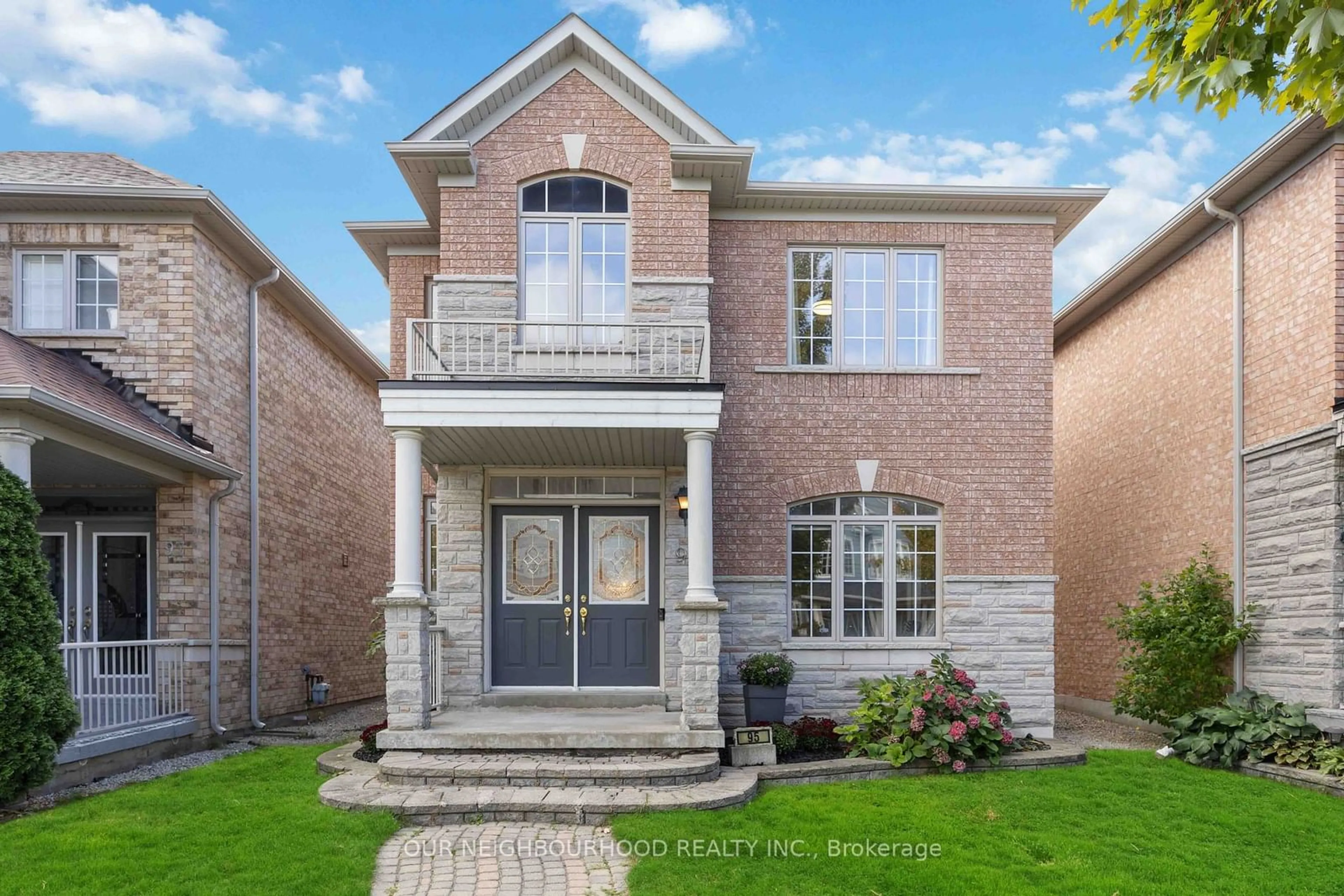 Home with brick exterior material for 95 Kenilworth Gate, Markham Ontario L6B 0A9