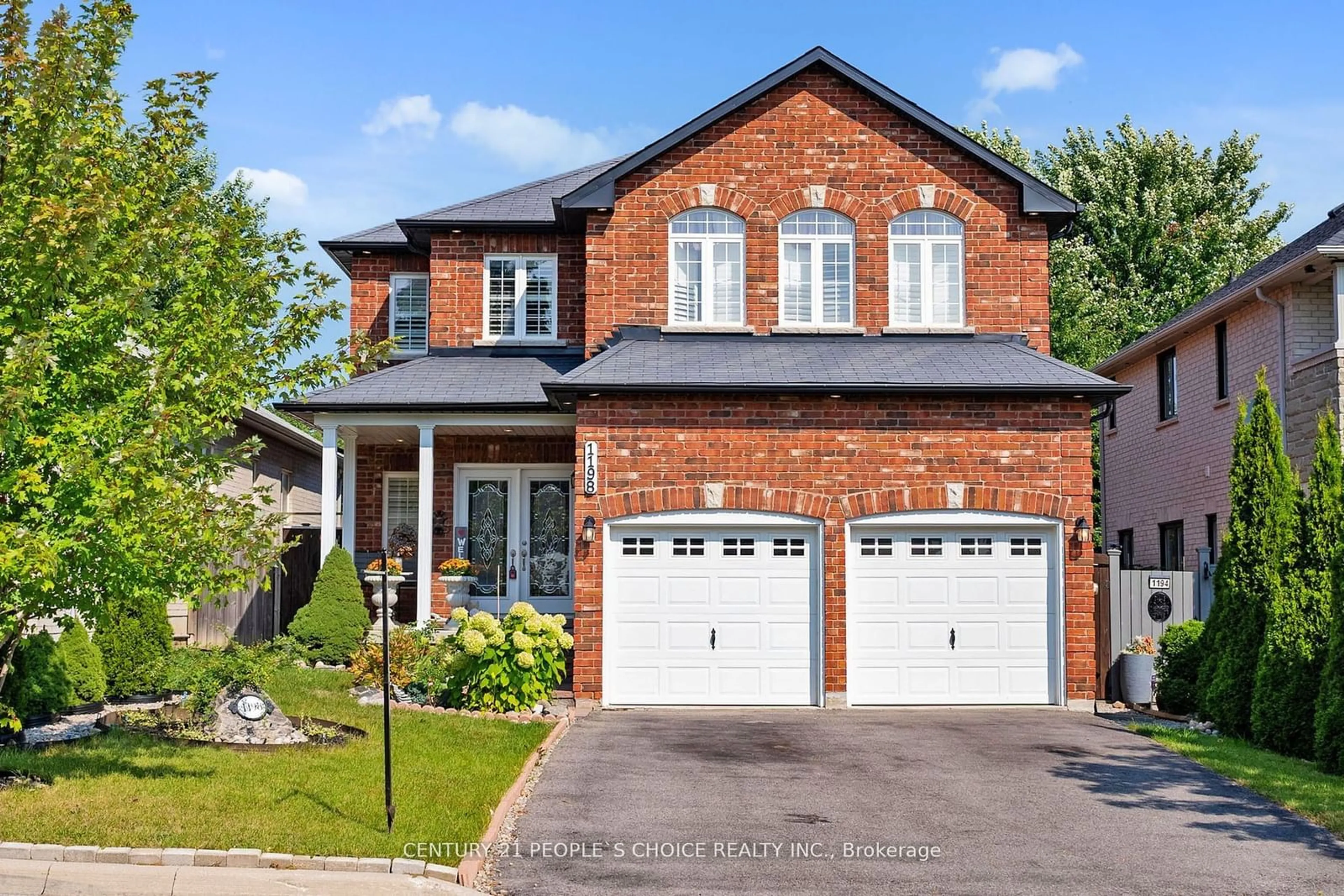 Home with brick exterior material for 1198 Westmount Ave, Innisfil Ontario L9S 4Z7