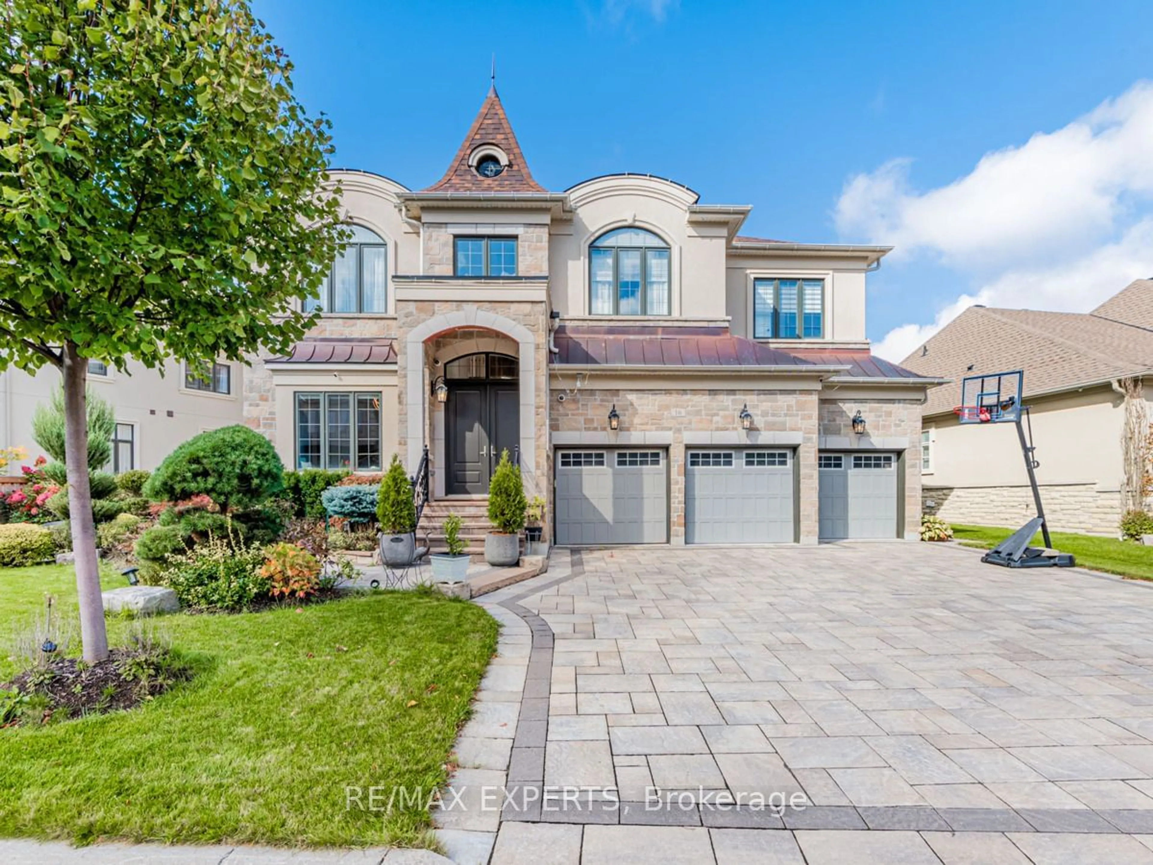 Home with brick exterior material for 16 Sofia Olivia Cres, Vaughan Ontario L6A 4T2