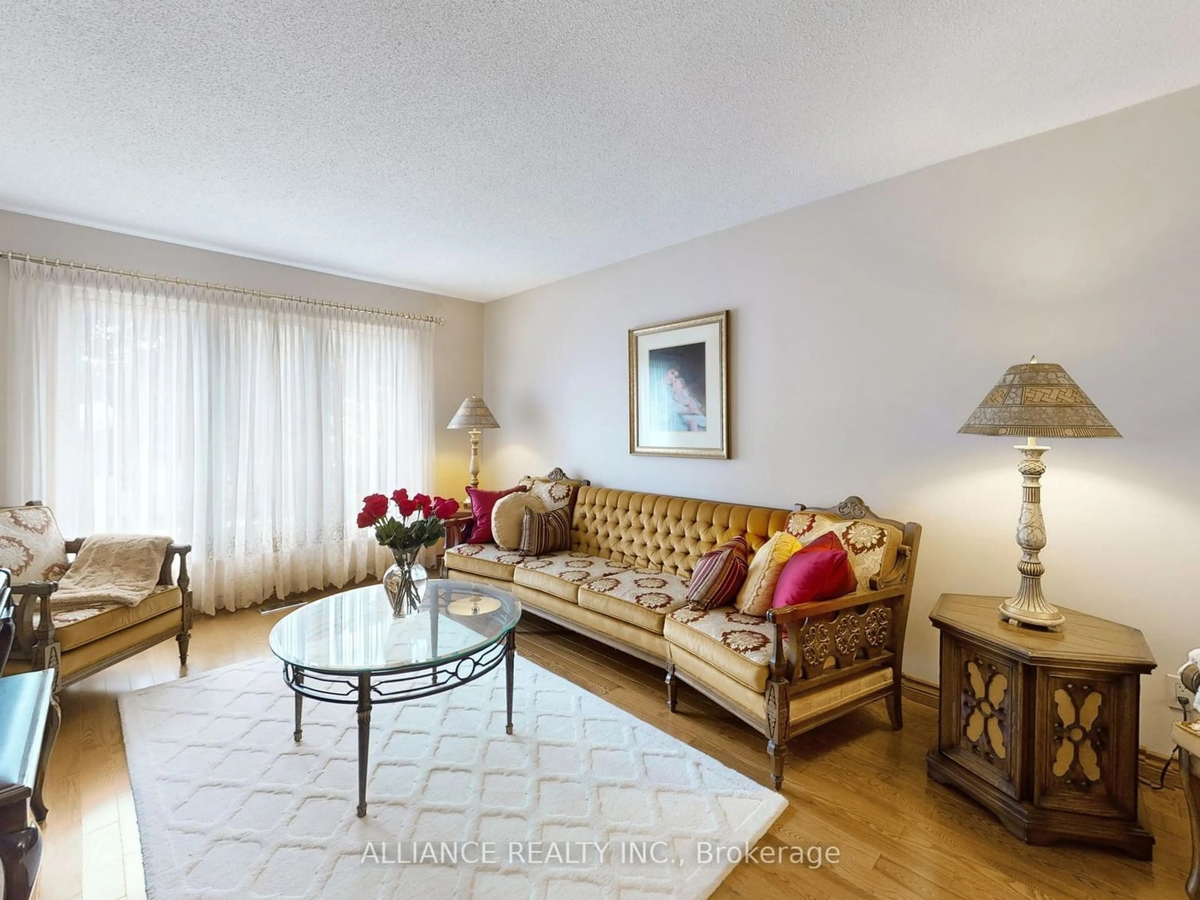 Living room, wood floors for 28 Addison St, Richmond Hill Ontario L4C 7M2