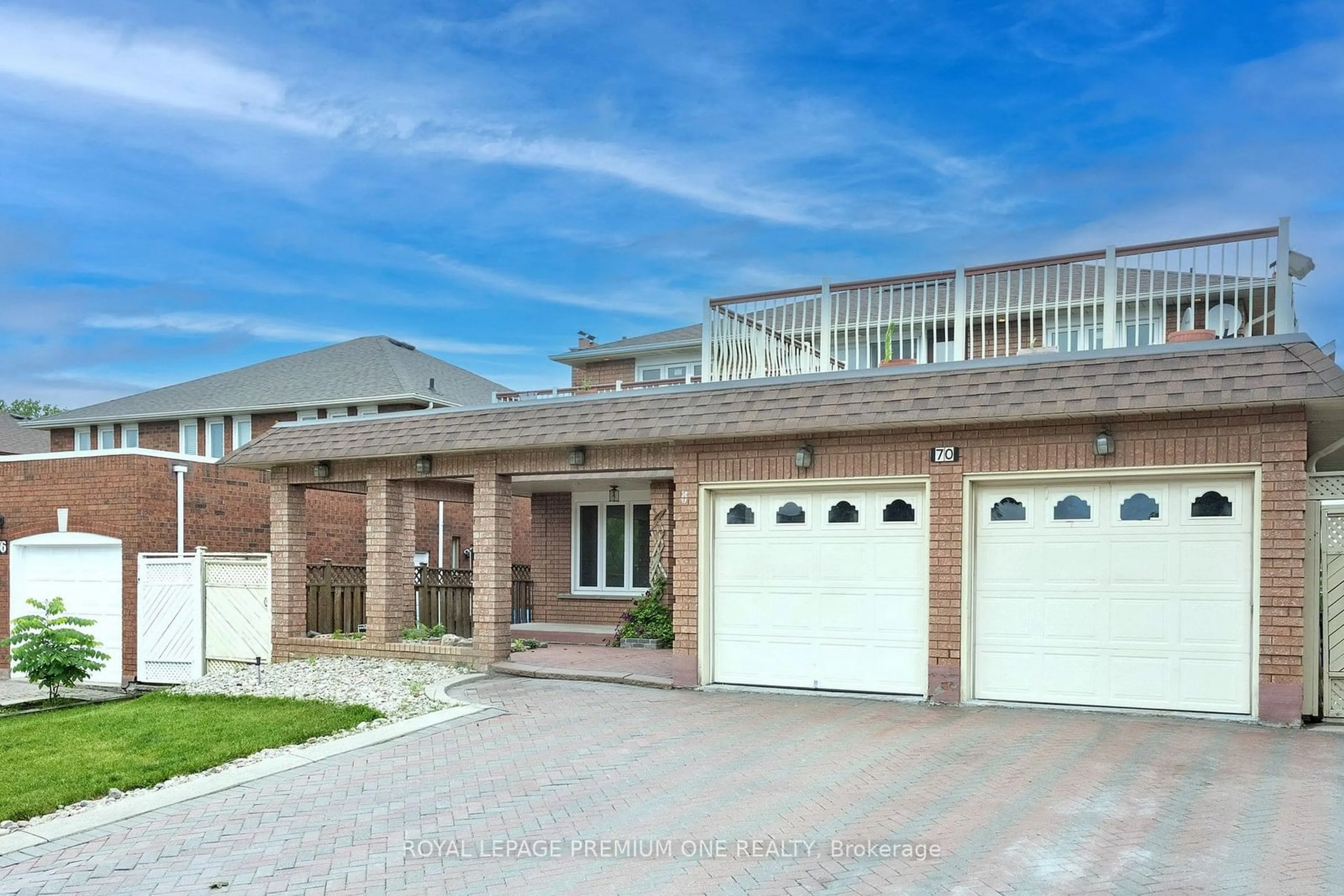 Home with brick exterior material for 70 Vineyard Crt, Vaughan Ontario L4L 5J8