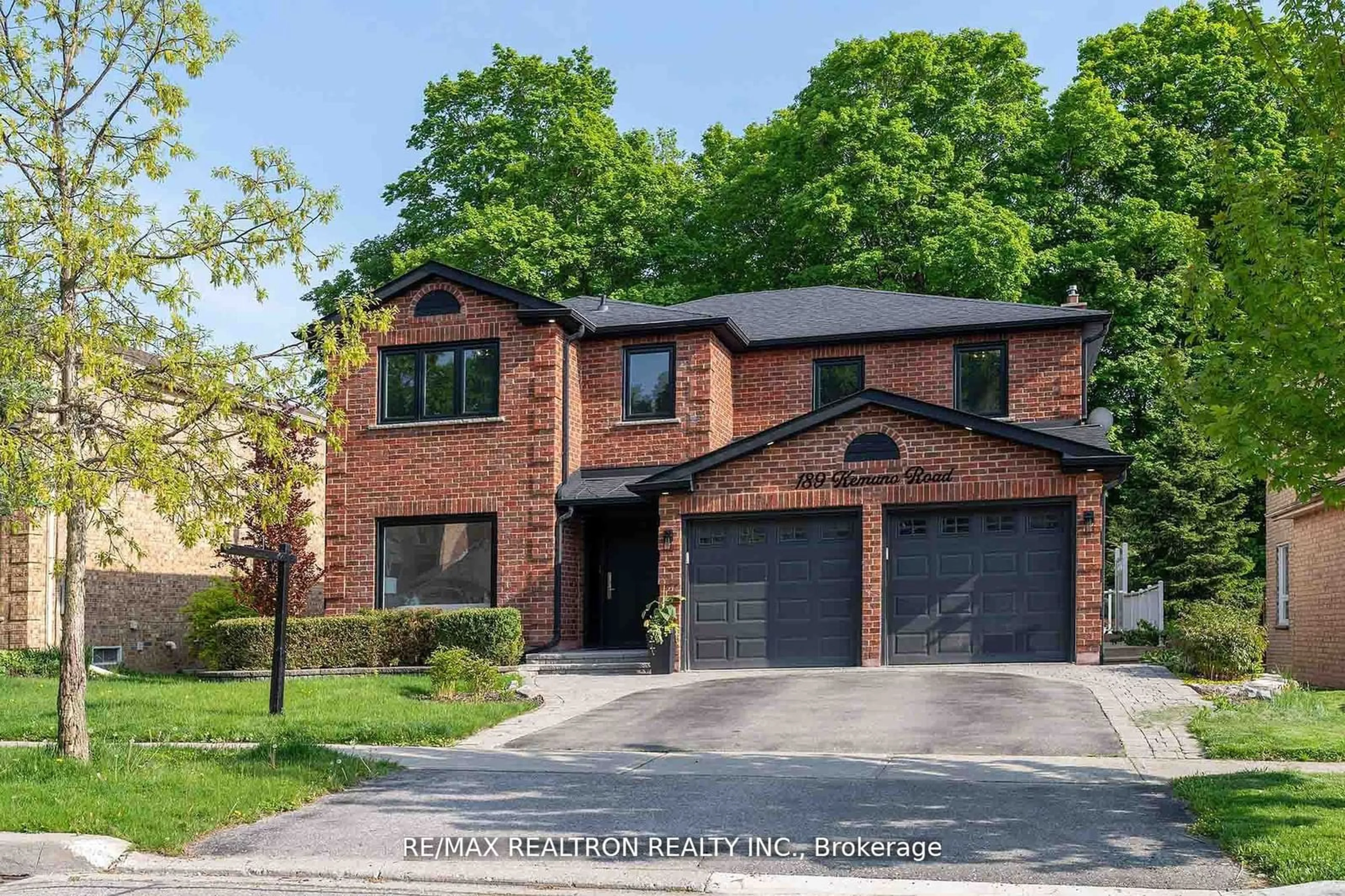 Home with brick exterior material for 189 Kemano Rd, Aurora Ontario L4G 4Z3