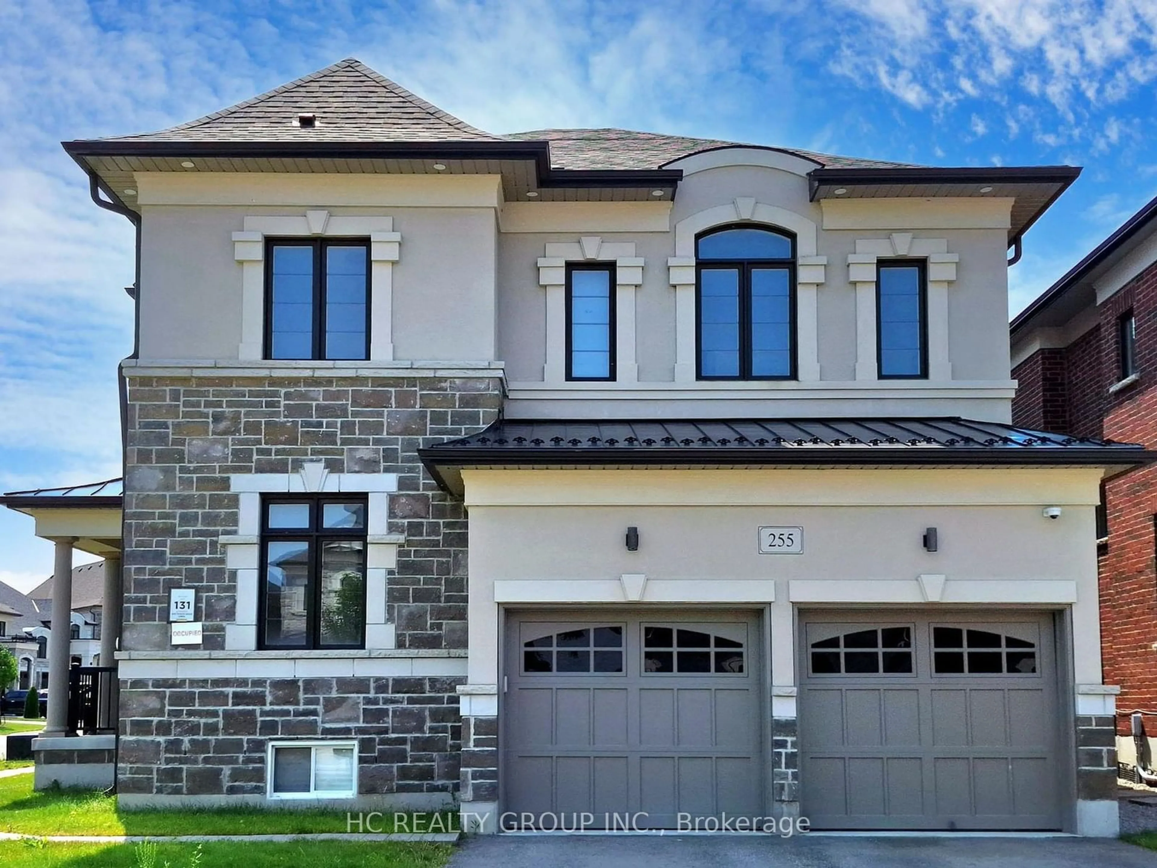 Home with brick exterior material for 255 Touch Gold Cres, Aurora Ontario L4G 3X5