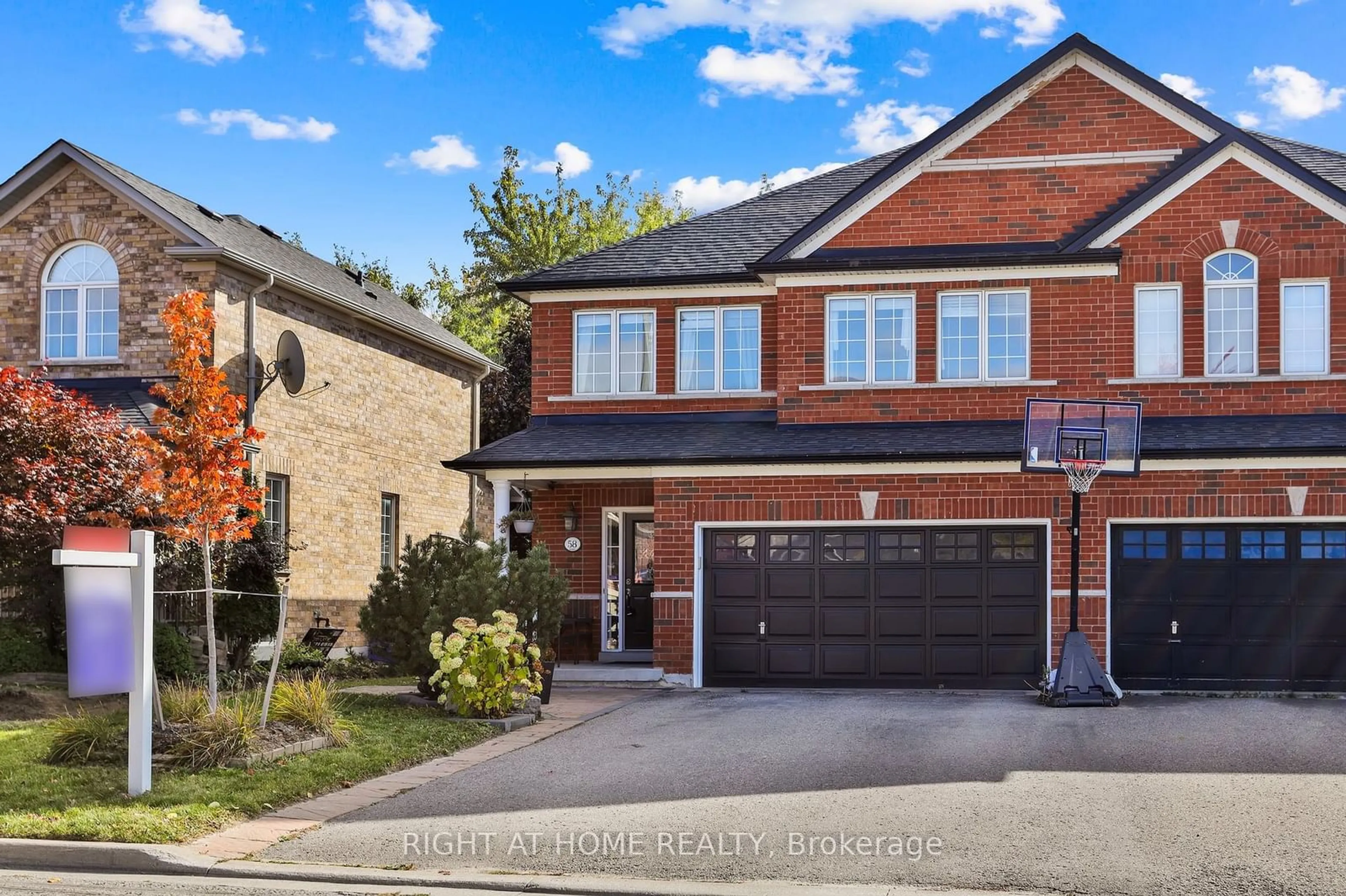 Home with brick exterior material for 58 STARR Cres, Aurora Ontario L4G 7X3