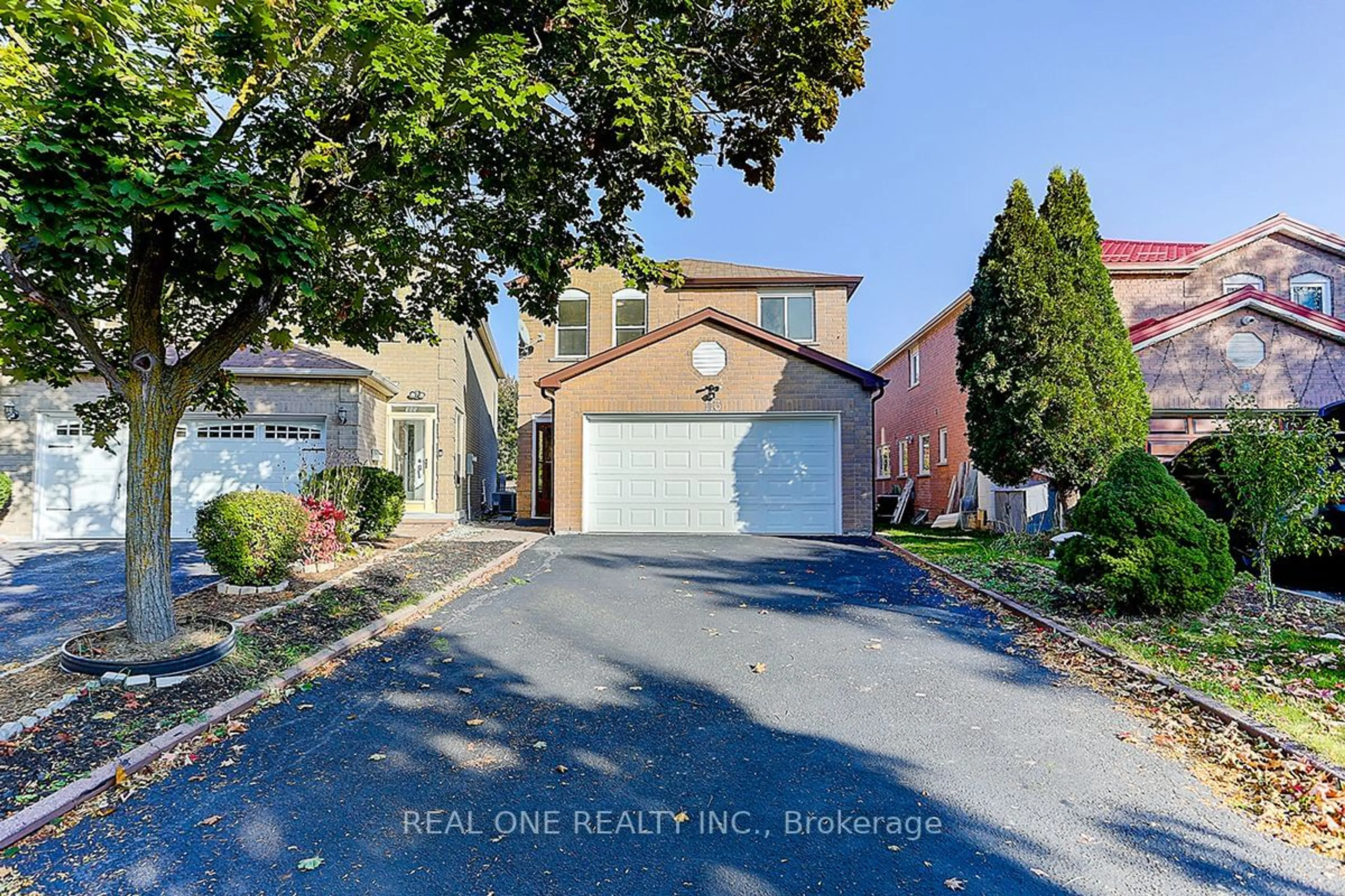 Frontside or backside of a home, the street view for 113 Beckwith Cres, Markham Ontario L3S 1R4