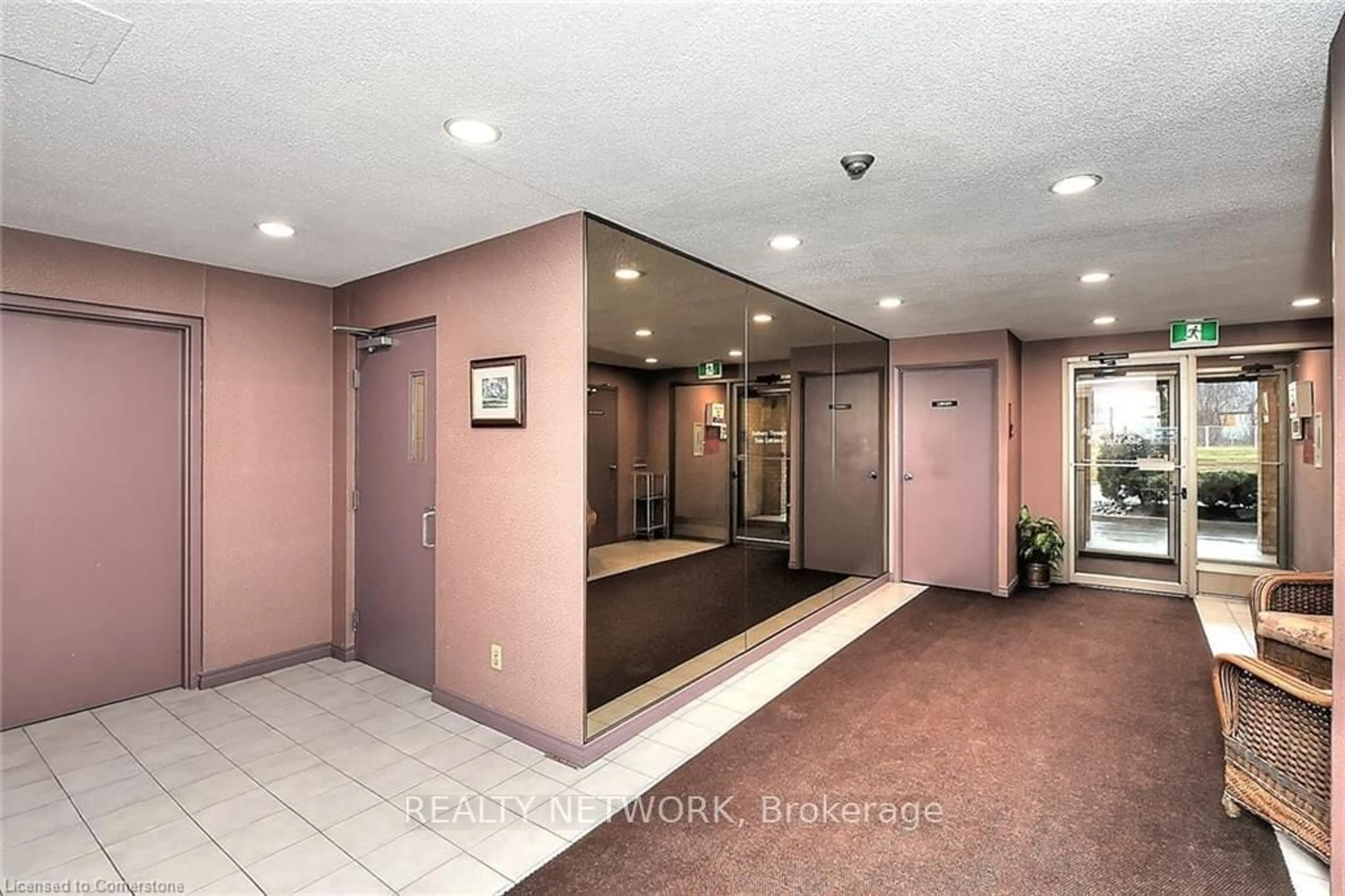 Indoor foyer, unknown floor for 249 Major Mackenzie East Dr #106, Richmond Hill Ontario L4C 9M8