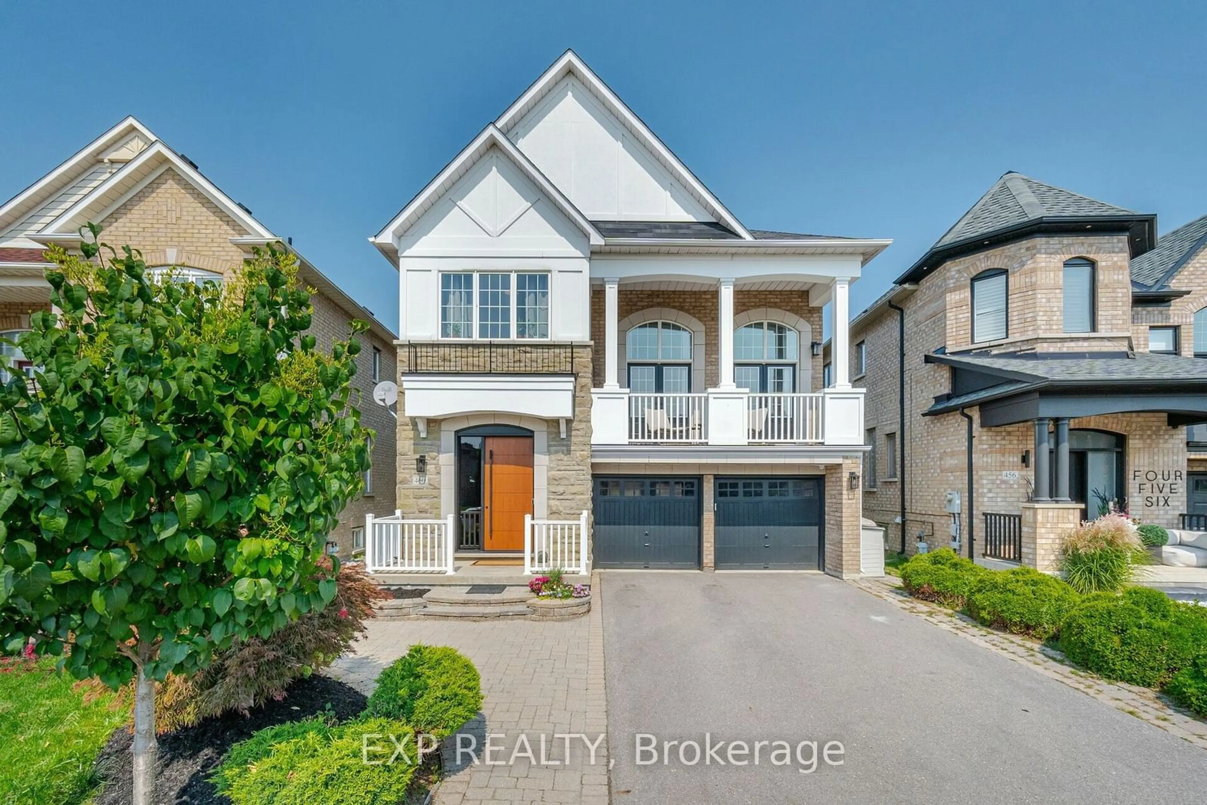 Frontside or backside of a home, the street view for 460 Autumn Hill Blvd, Vaughan Ontario L4J 8X1