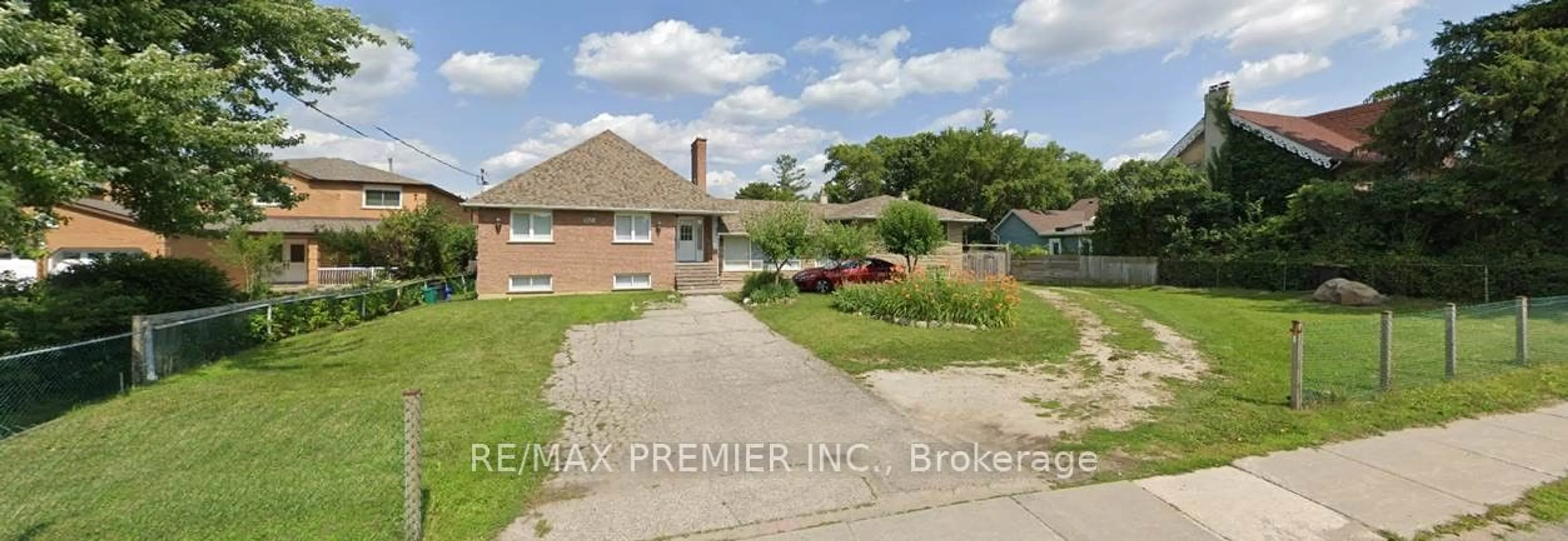 Frontside or backside of a home, the street view for 9725 Keele St, Vaughan Ontario L6A 3Y5