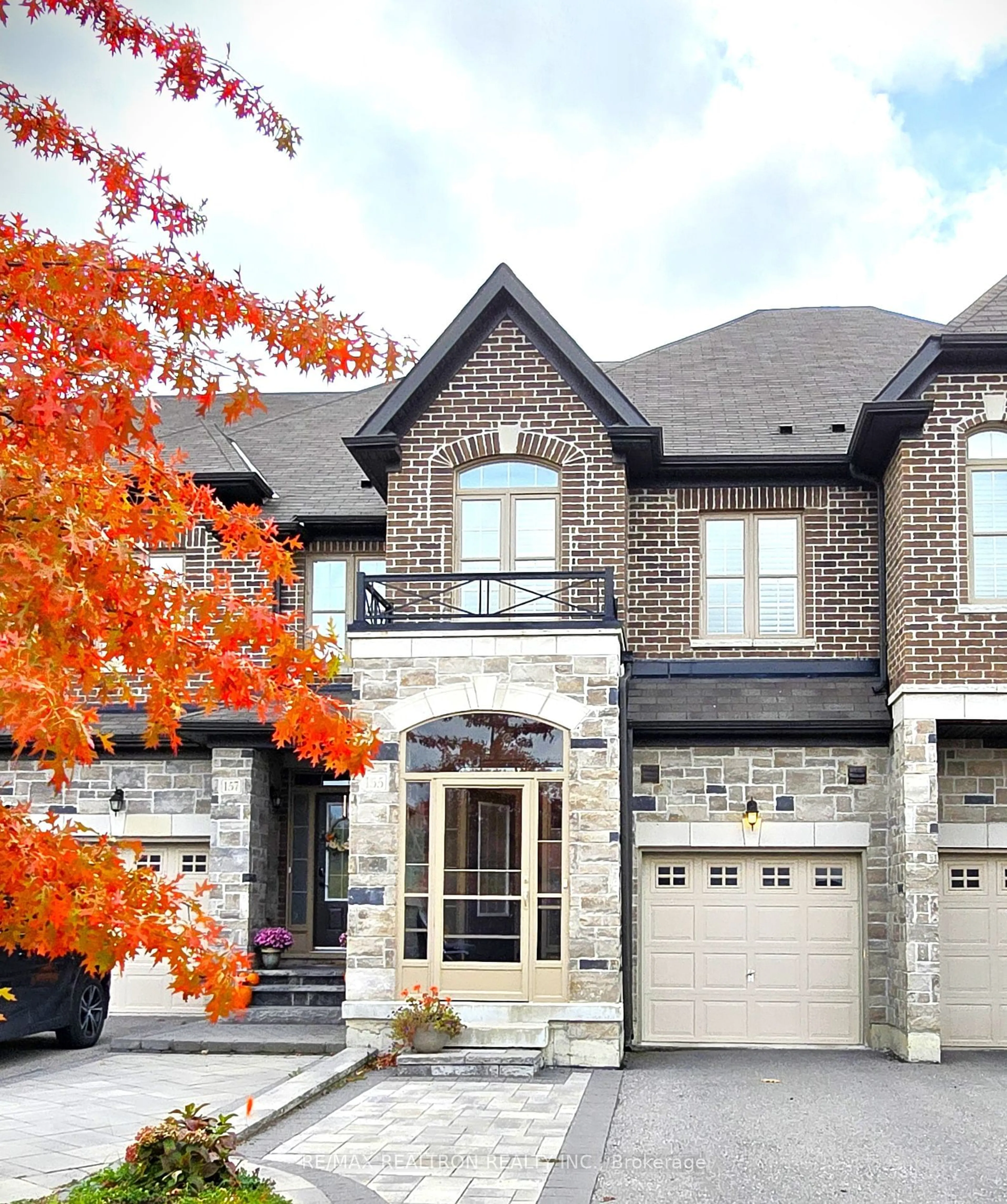 Home with brick exterior material for 155 Beechborough Cres, East Gwillimbury Ontario L9N 0L6