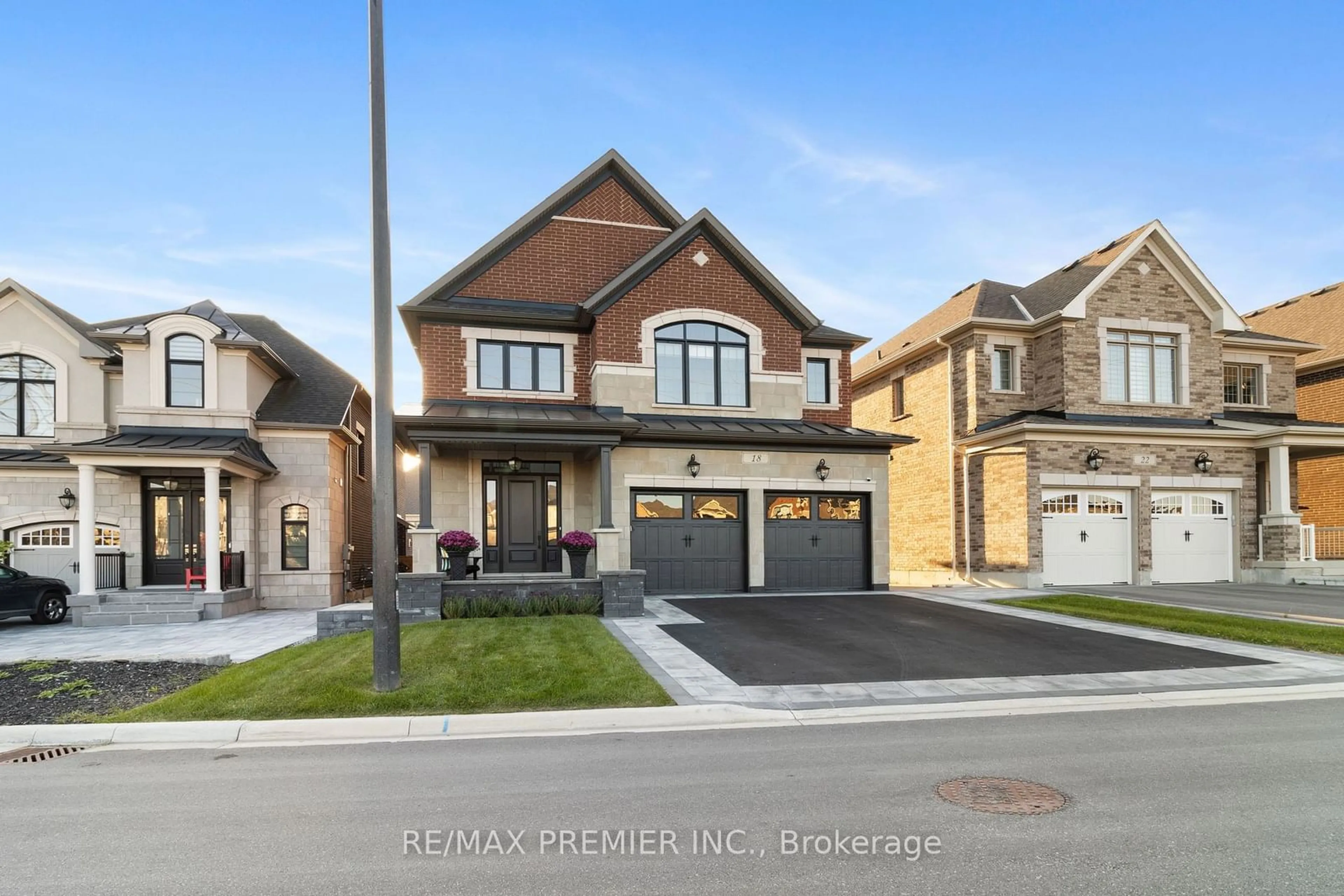 Frontside or backside of a home, the street view for 18 Ten Pines Rd, Vaughan Ontario L4H 5B3