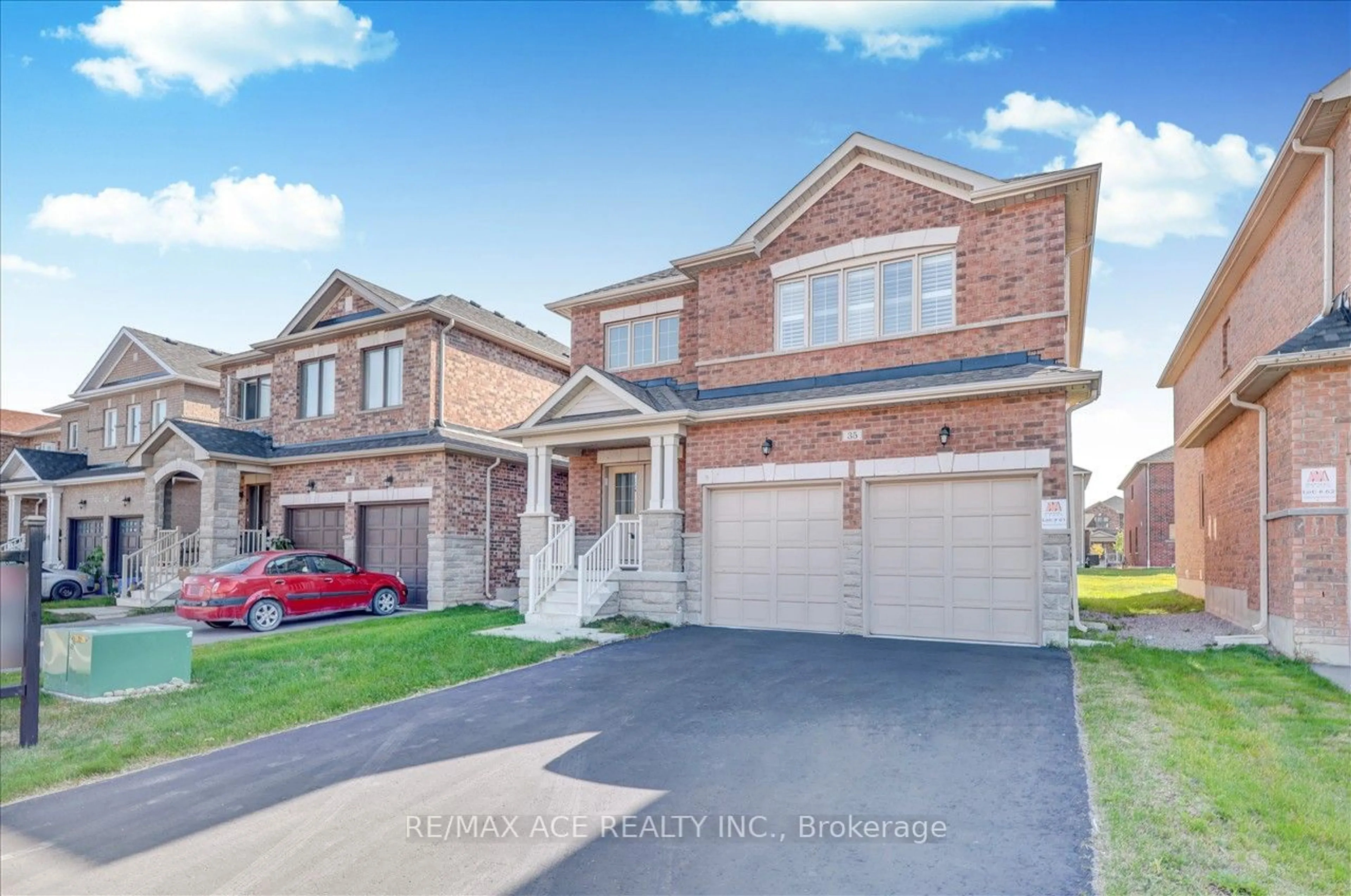 Frontside or backside of a home, the street view for 35 Jardine St, Brock Ontario L0K 1A0