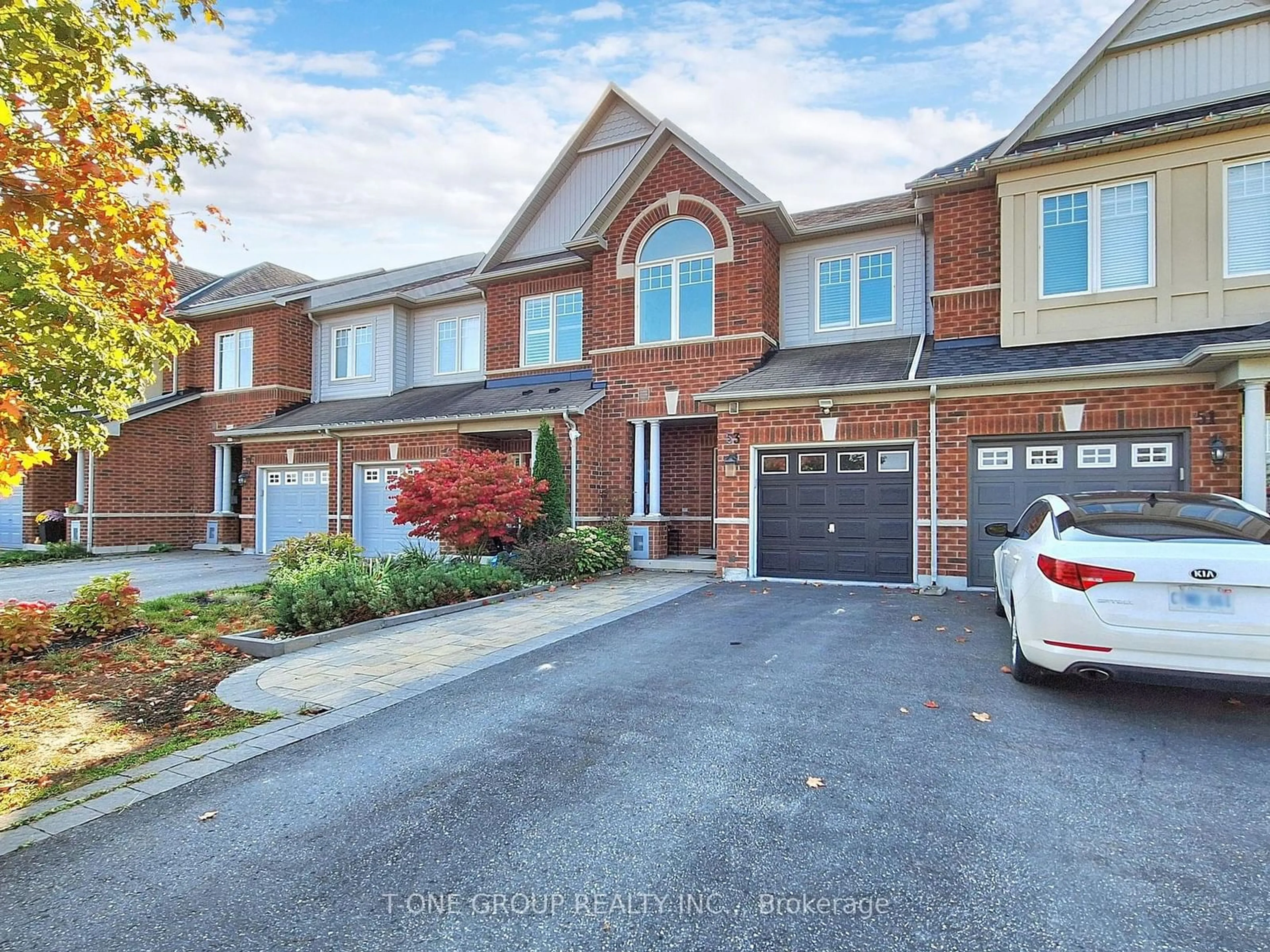 Home with brick exterior material for 53 Courtland Cres, East Gwillimbury Ontario L9N 0A9