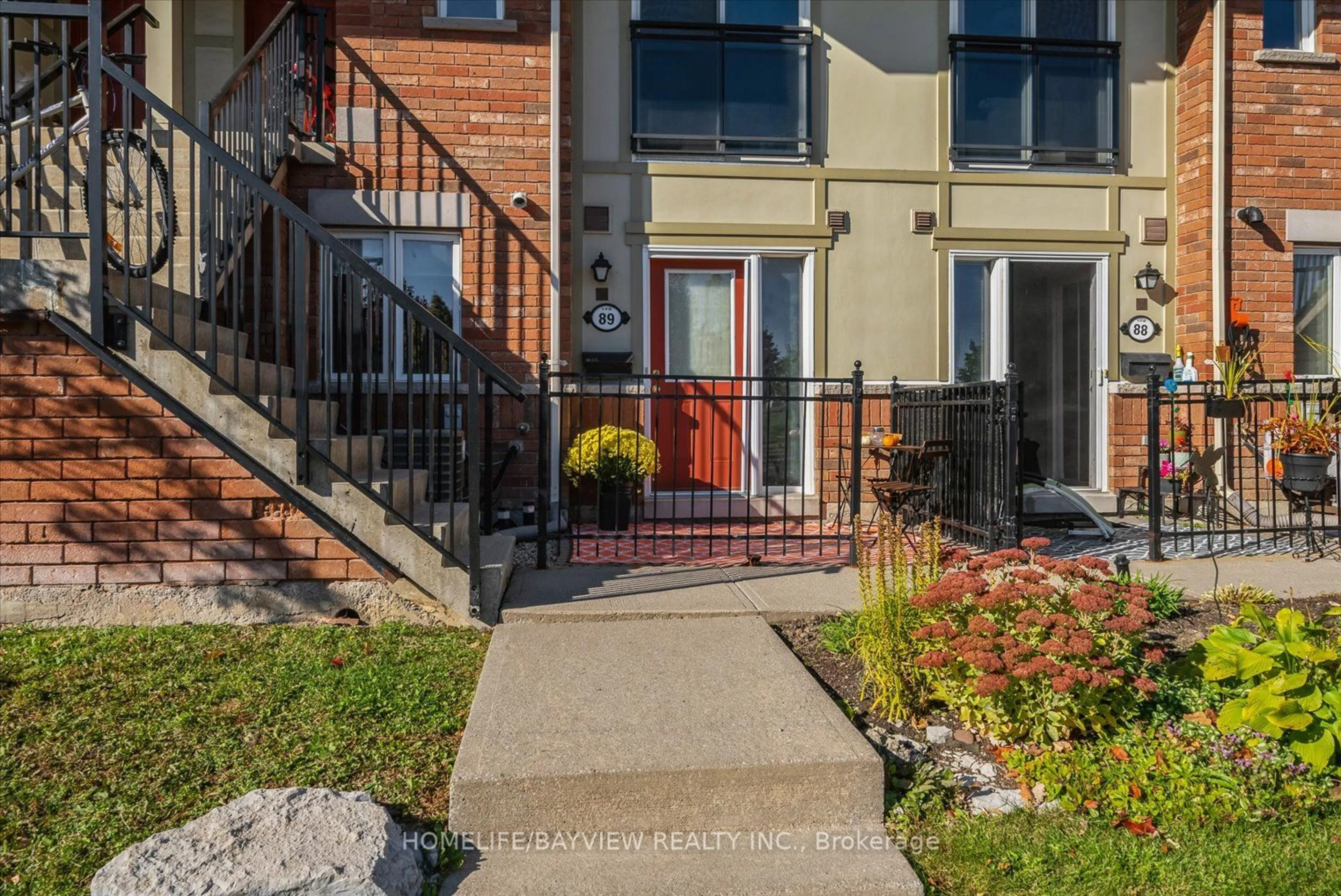 A pic from exterior of the house or condo, the street view for 150 Chancery Rd #89, Markham Ontario L6E 0C1