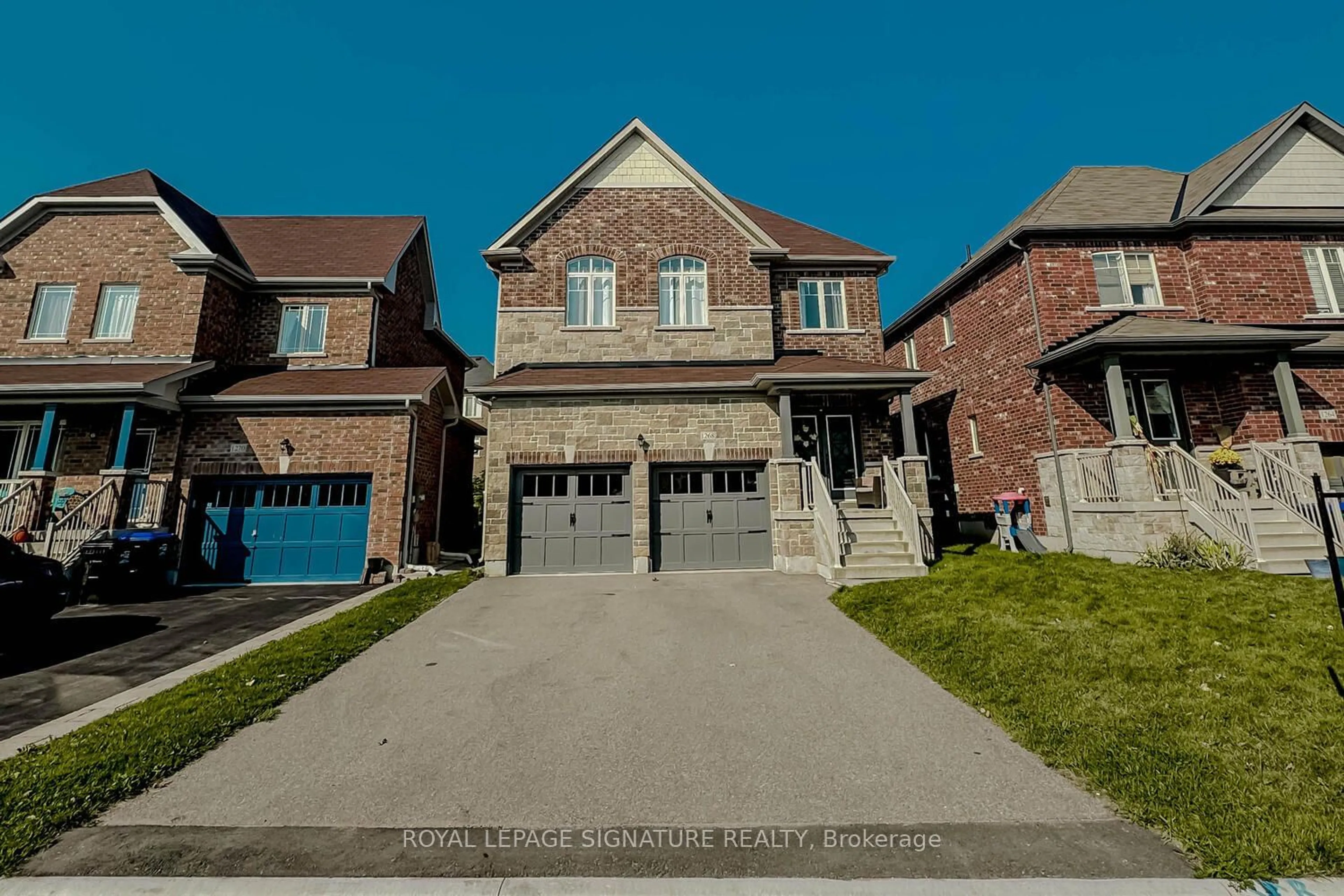 Frontside or backside of a home, the street view for 1268 Bardeau St, Innisfil Ontario L9S 0K2