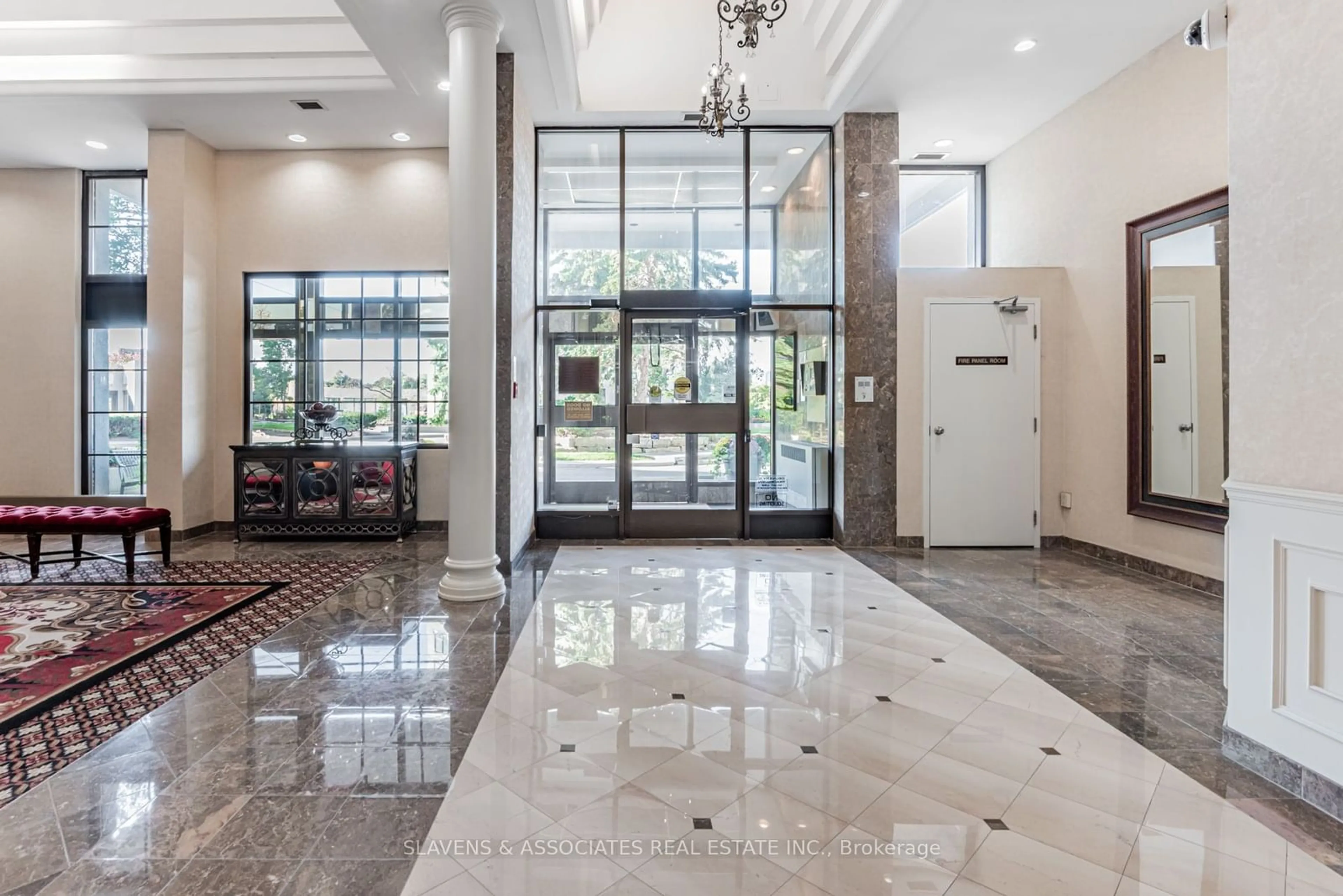 Indoor lobby, ceramic floors for 333 Clark Ave #716, Vaughan Ontario L4J 7K4