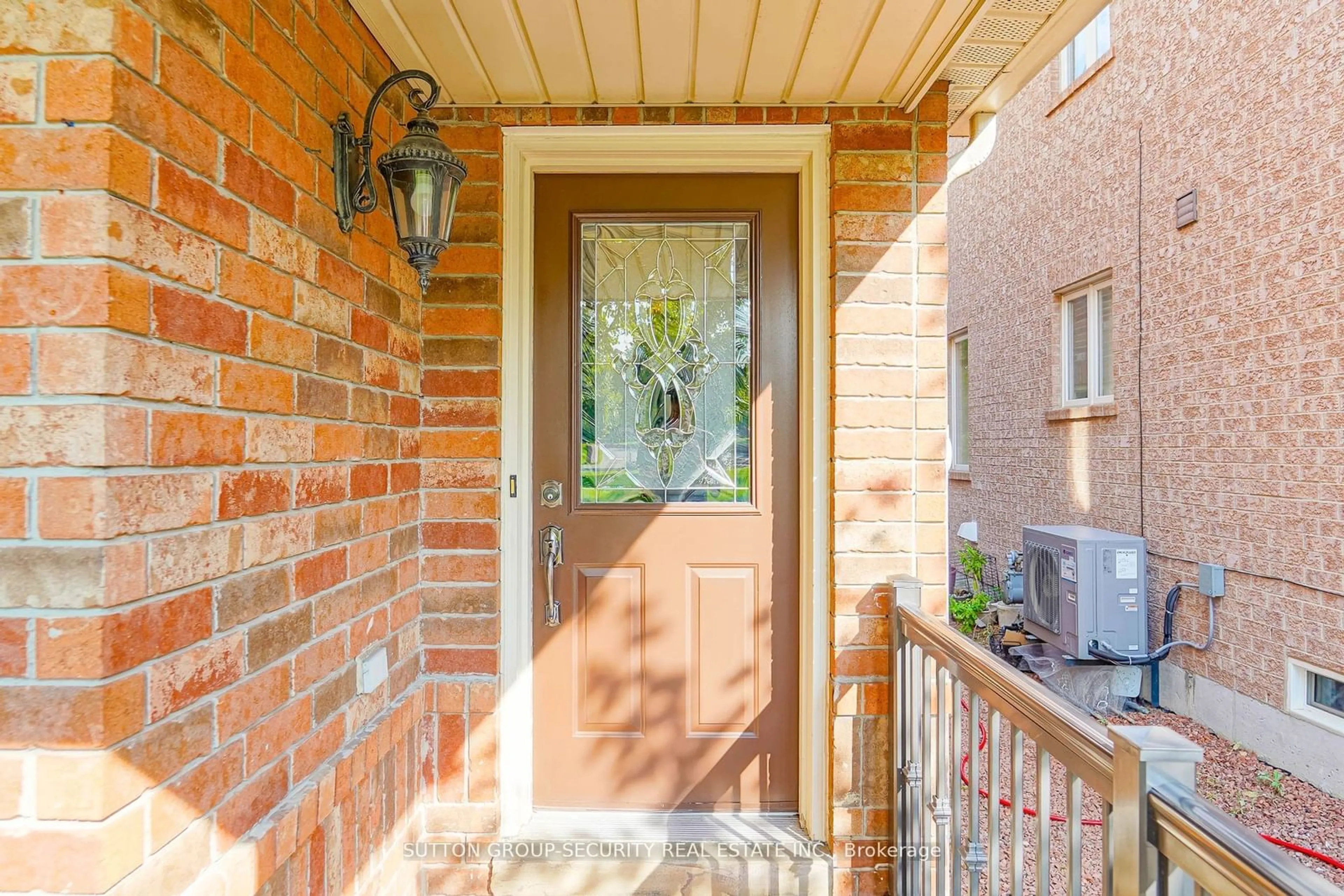 Indoor entryway, wood floors for 189 Baywell Cres, Aurora Ontario L4G 7M8