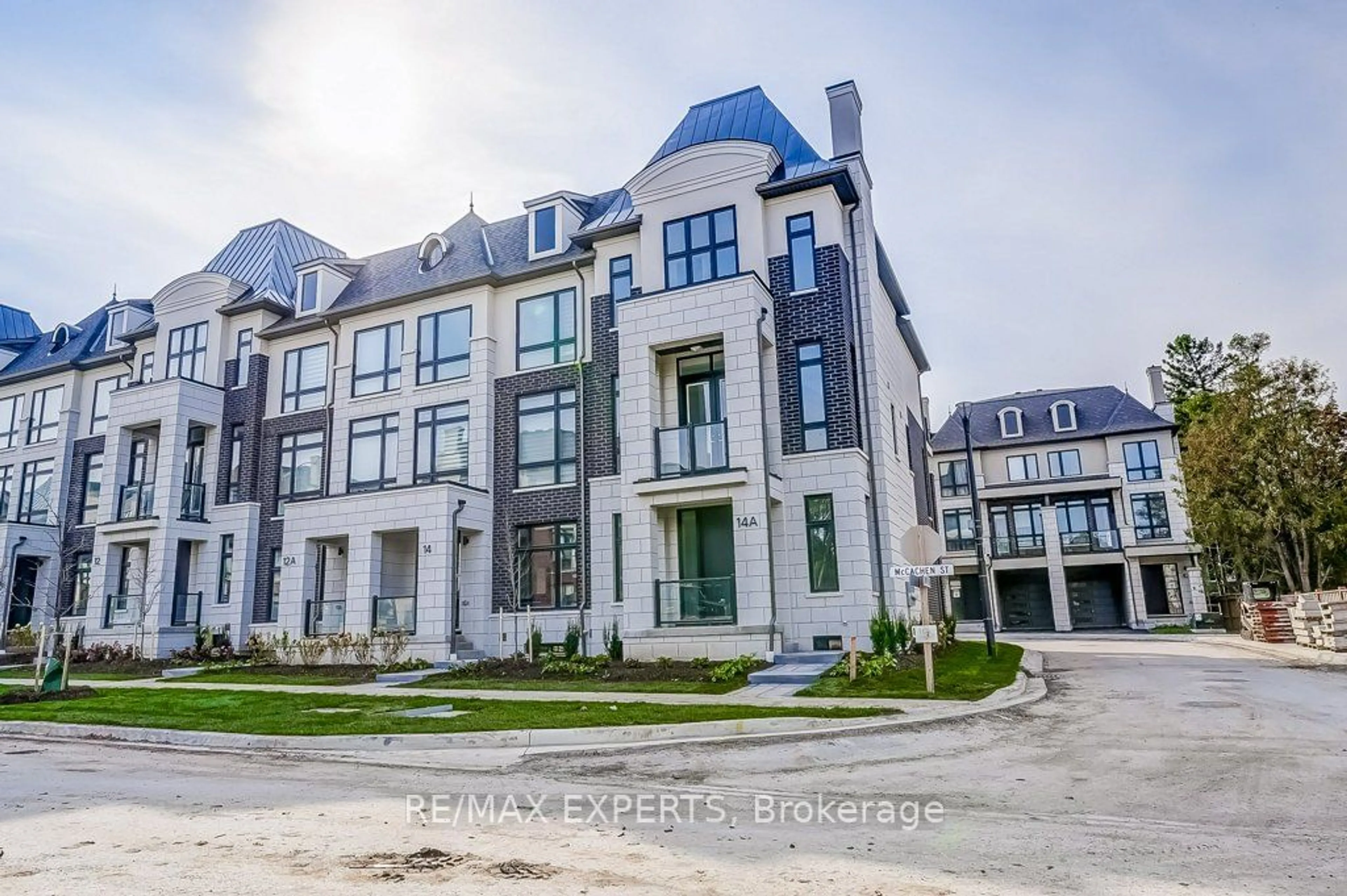 A pic from exterior of the house or condo, the street view for 14A Mccachen St, Richmond Hill Ontario L4E 2X5