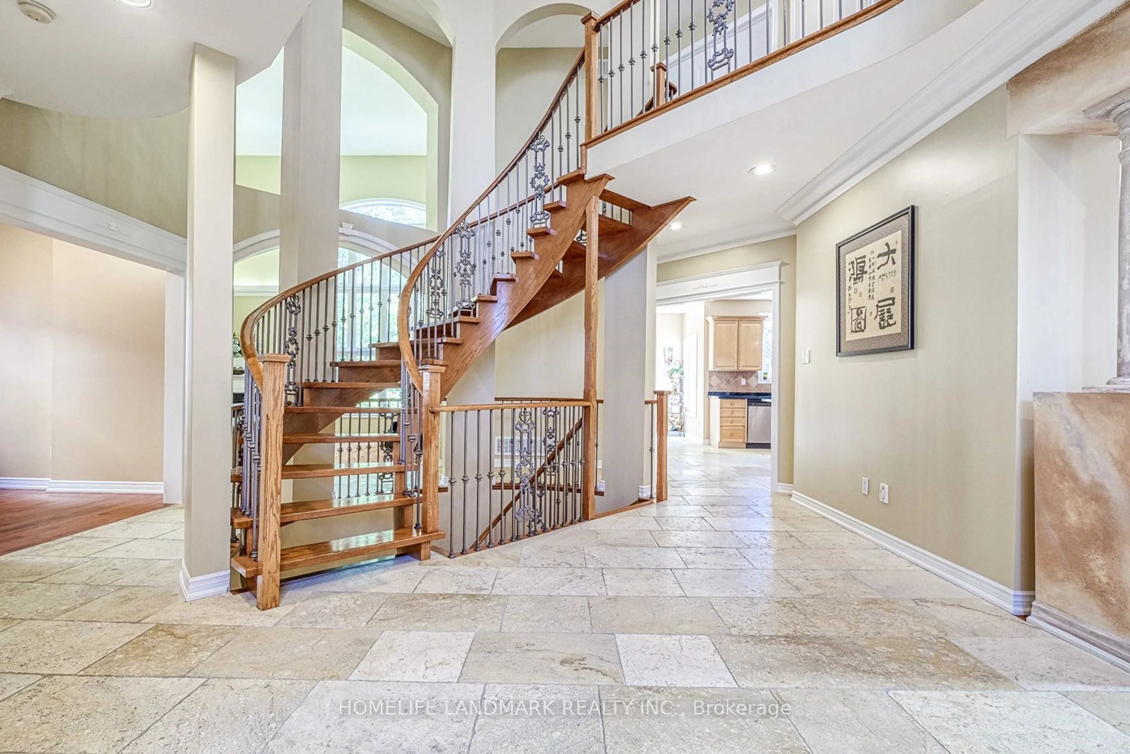 Stairs for 9 Chantilly Cres, Richmond Hill Ontario L4C 0K1