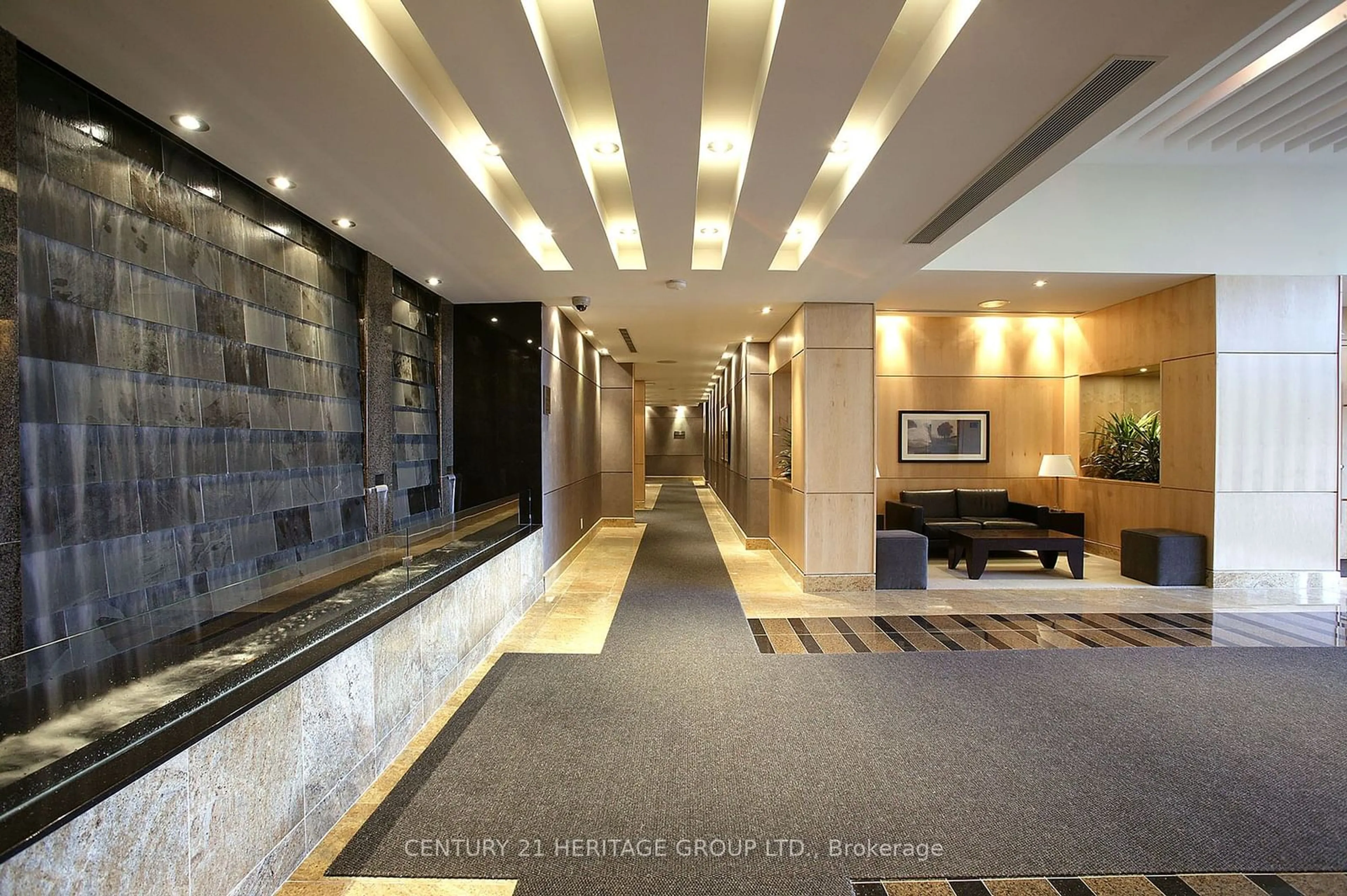 Indoor lobby, ceramic floors for 62 Suncrest Blvd #703, Markham Ontario L3T 7Y6