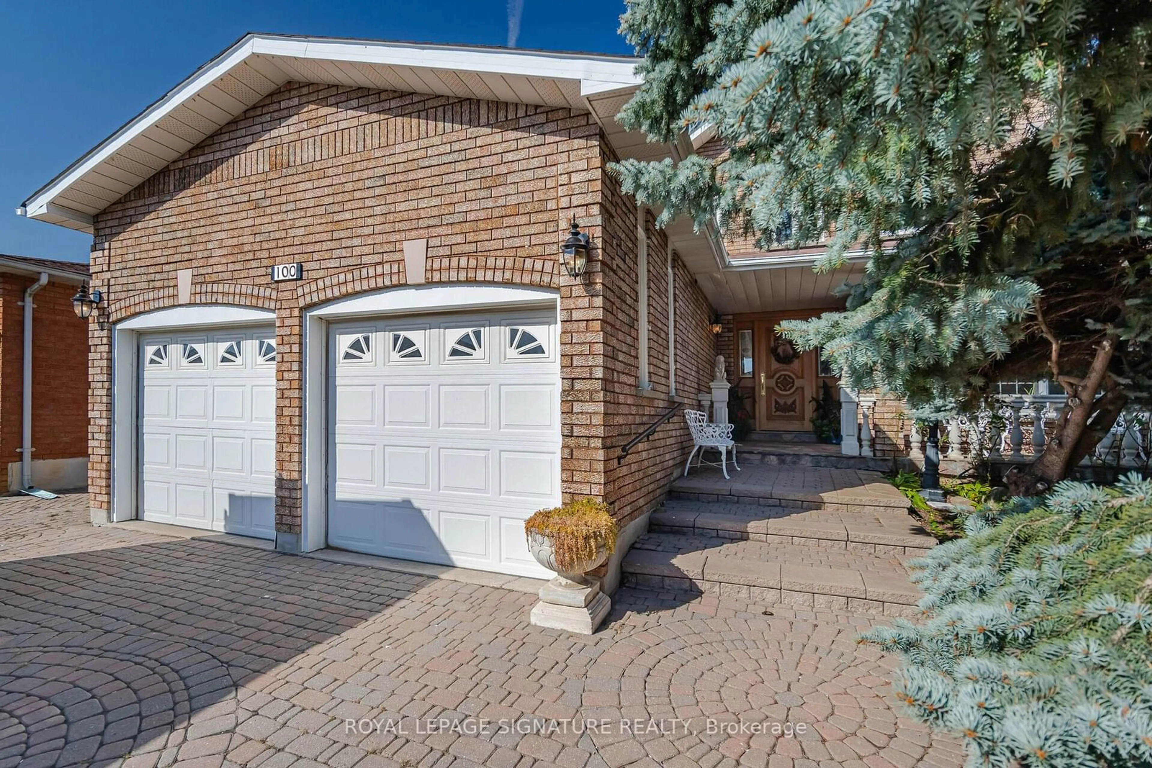 Home with brick exterior material for 100 Gas Light Cres, Vaughan Ontario L4L 8G1