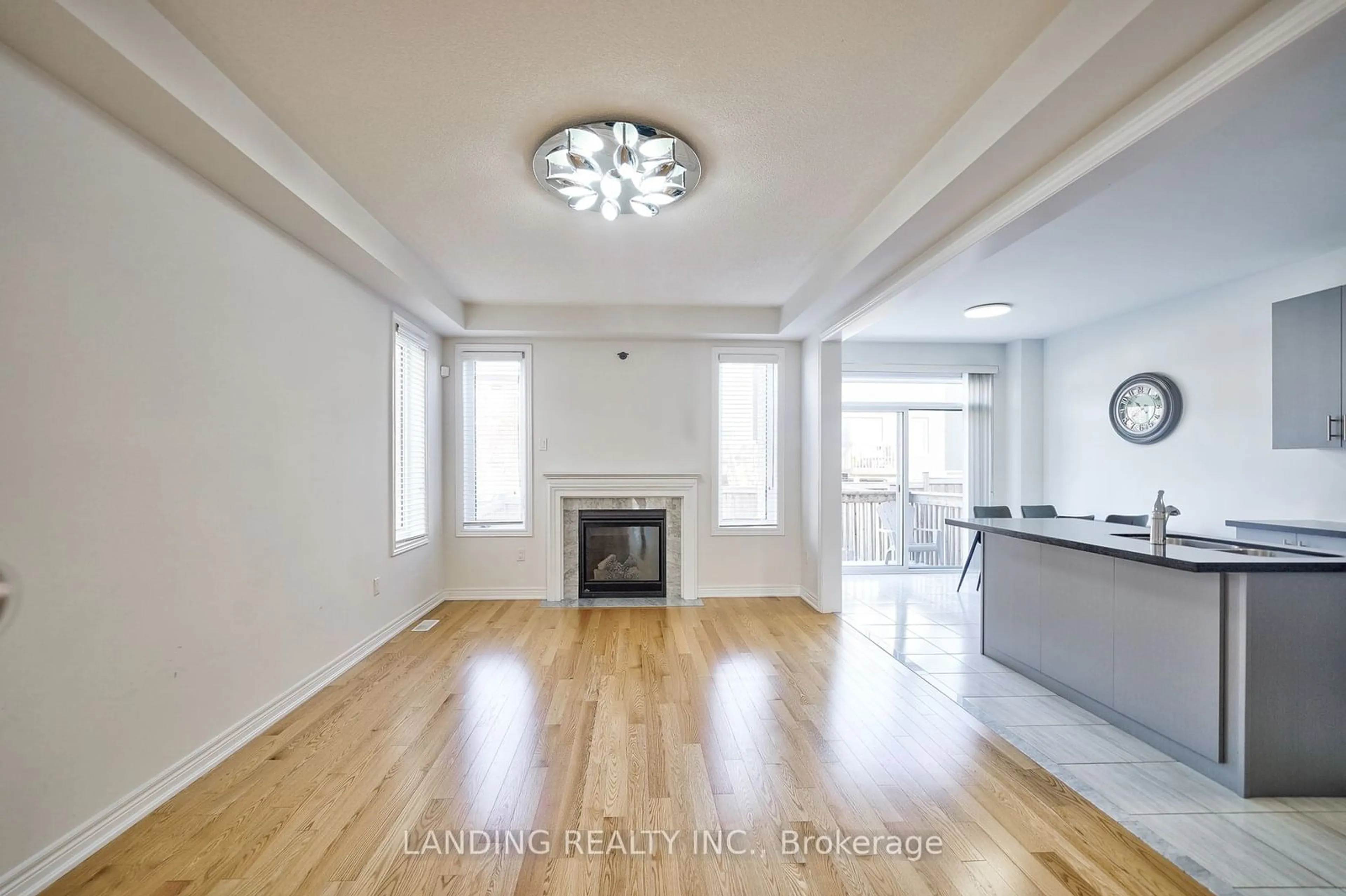 A pic of a room, wood floors for 28 Applegate Dr, East Gwillimbury Ontario L9N 0R2