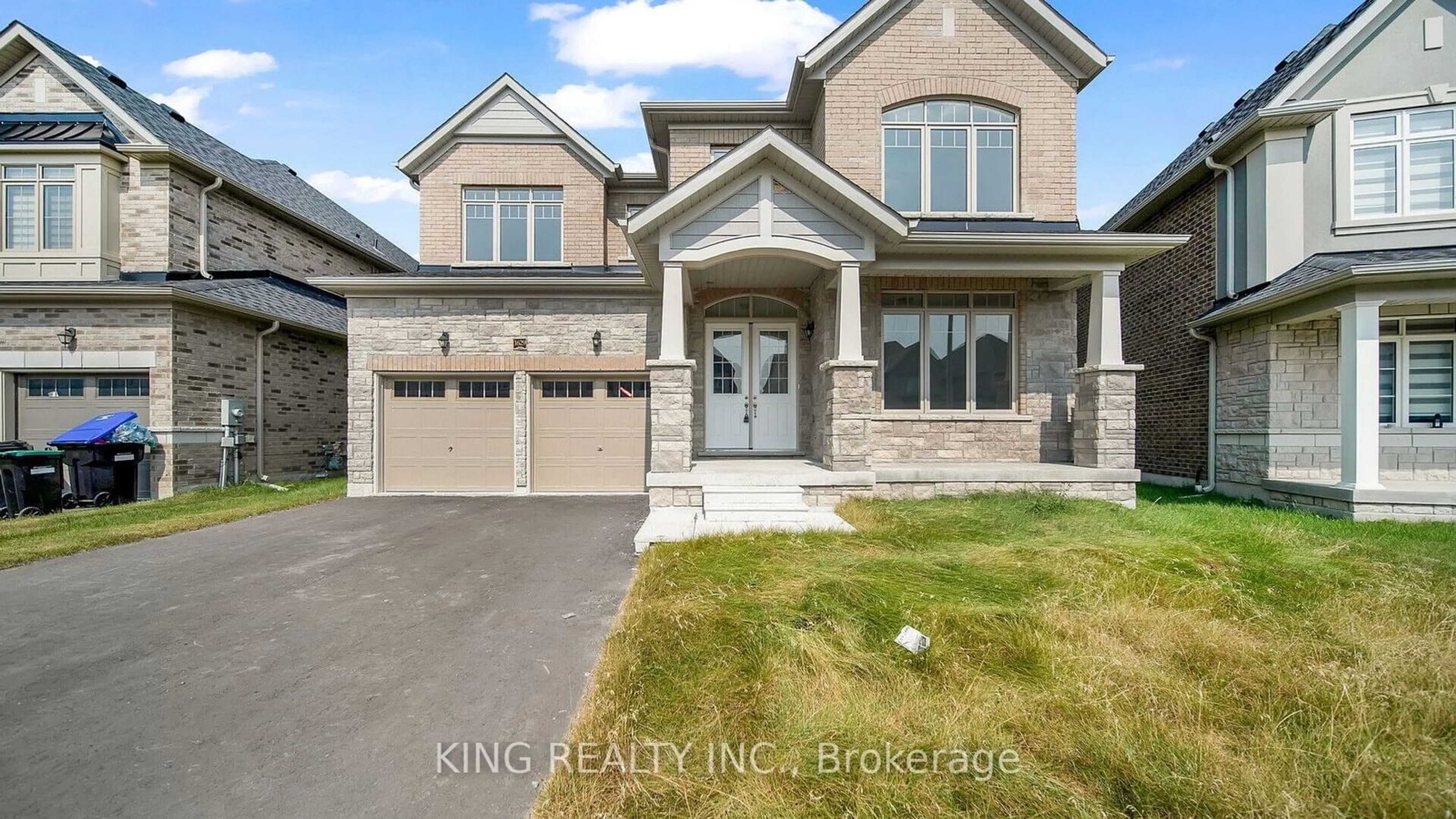 Frontside or backside of a home, the street view for 1629 Corsal Crt, Innisfil Ontario L9S 0P8