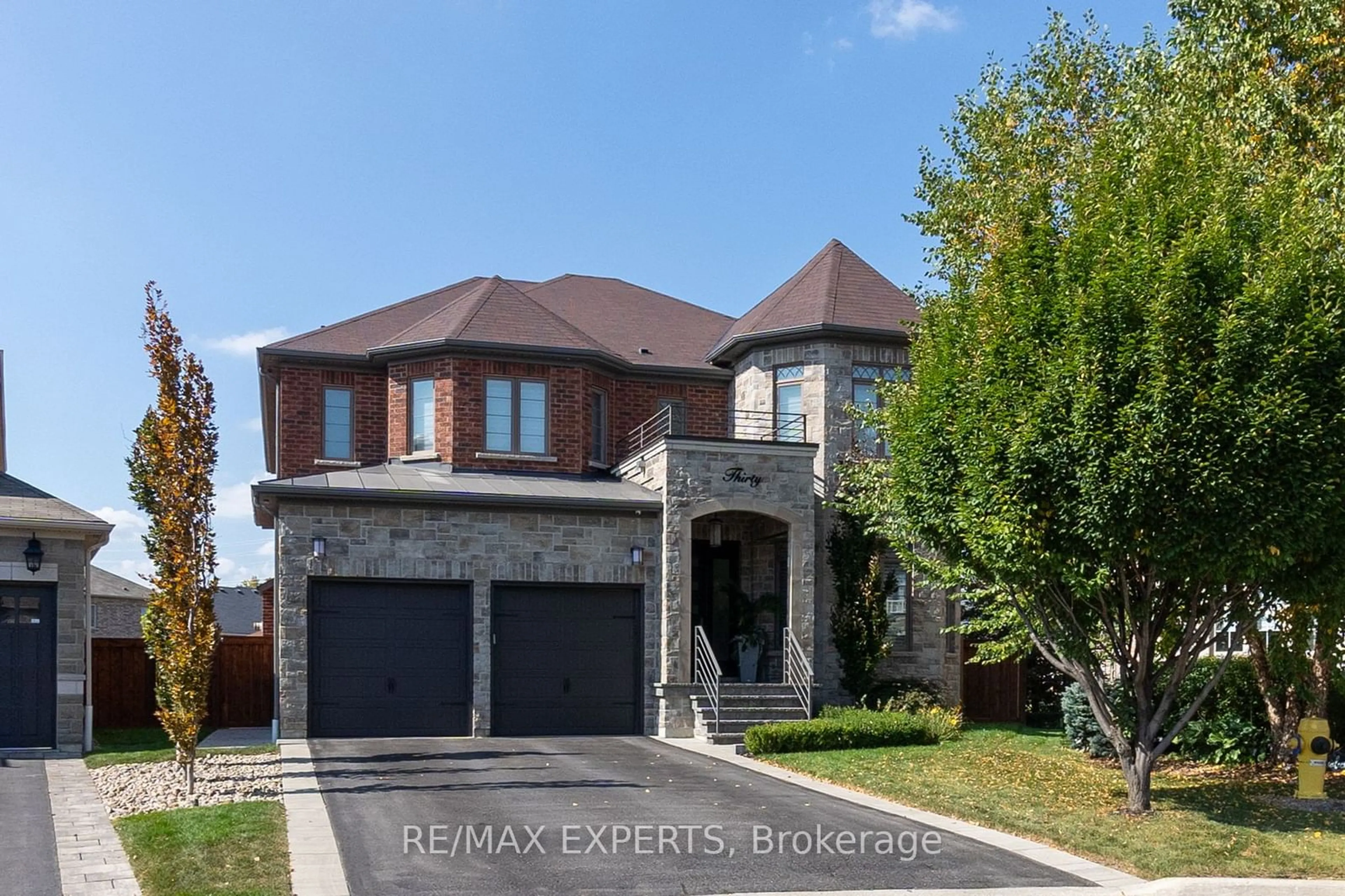 Home with brick exterior material for 30 Ciro Barillari Crt, Vaughan Ontario L4H 0Y9