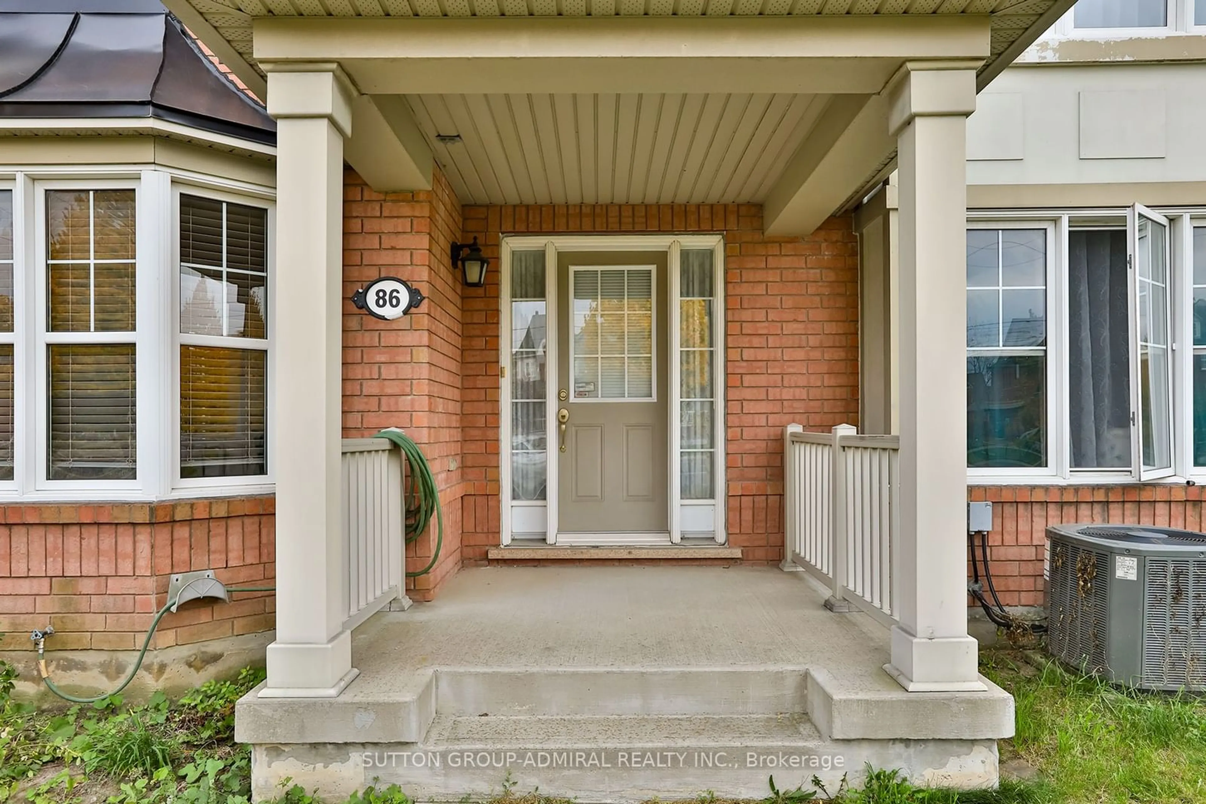 Indoor entryway, wood floors for 86 Gas Lamp Lane, Markham Ontario L6B 0H7