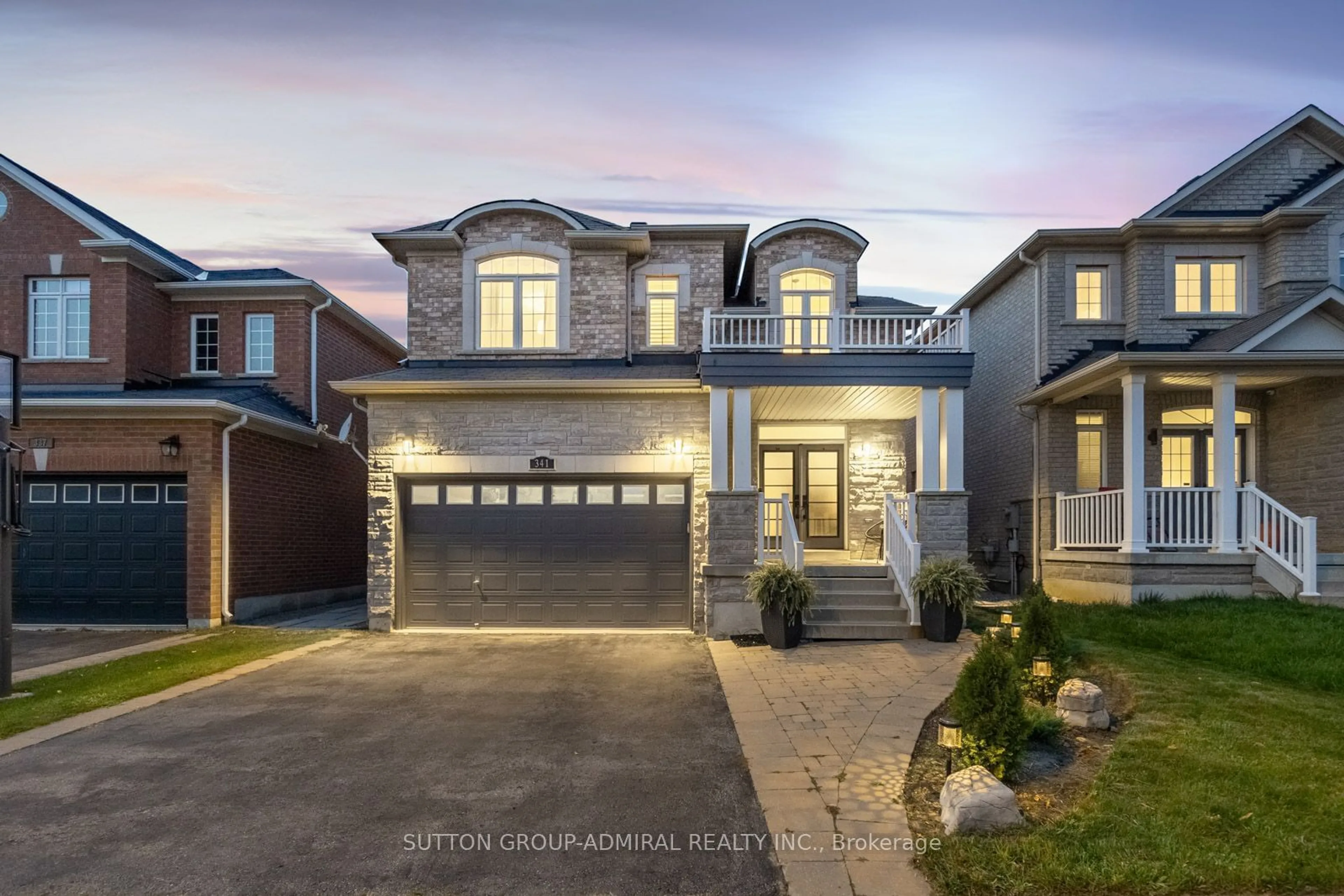 Frontside or backside of a home, the street view for 341 Lauderdale Dr, Vaughan Ontario L6A 0N7