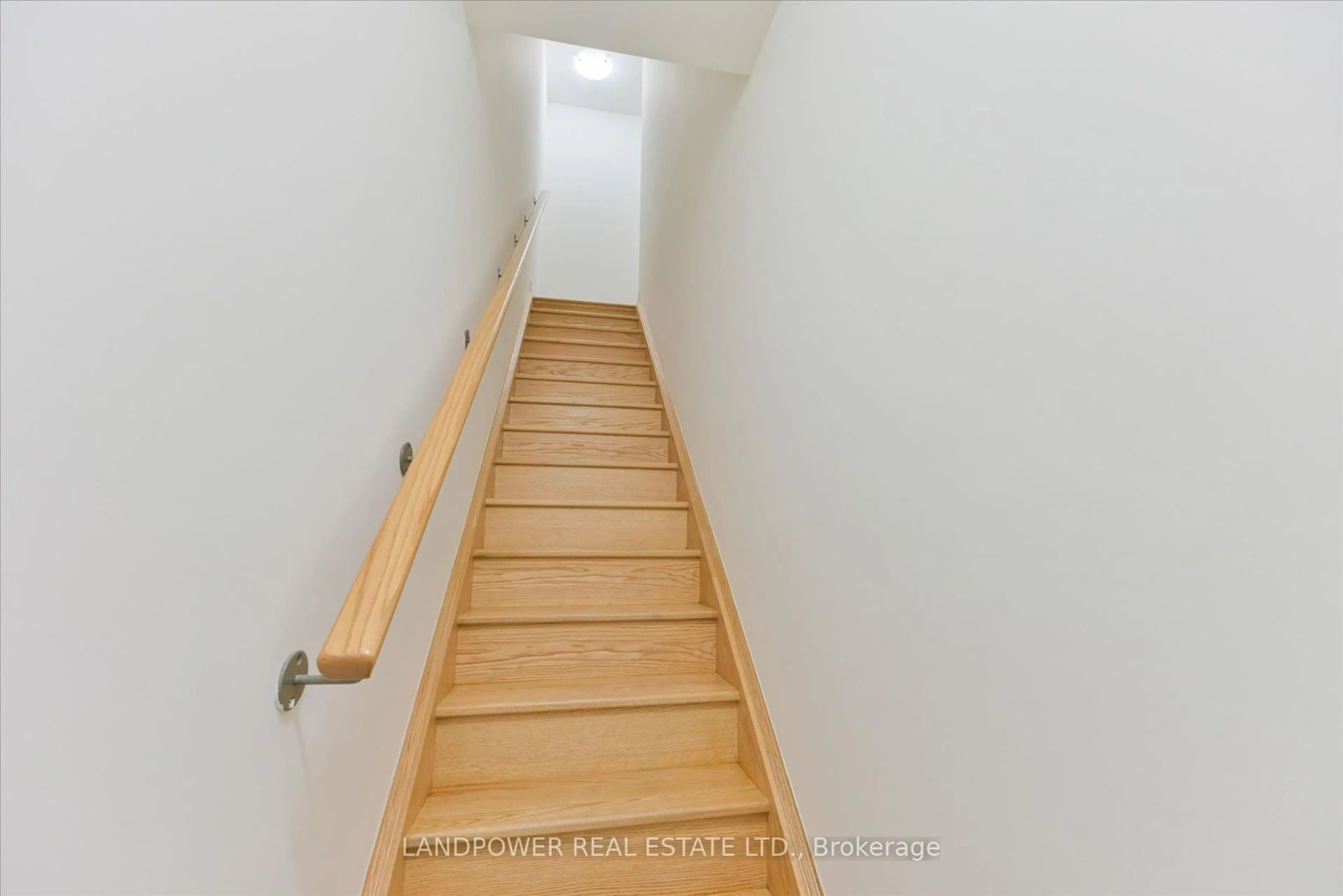 Stairs for 8 Sayers Lane #2, Richmond Hill Ontario L4E 1J4