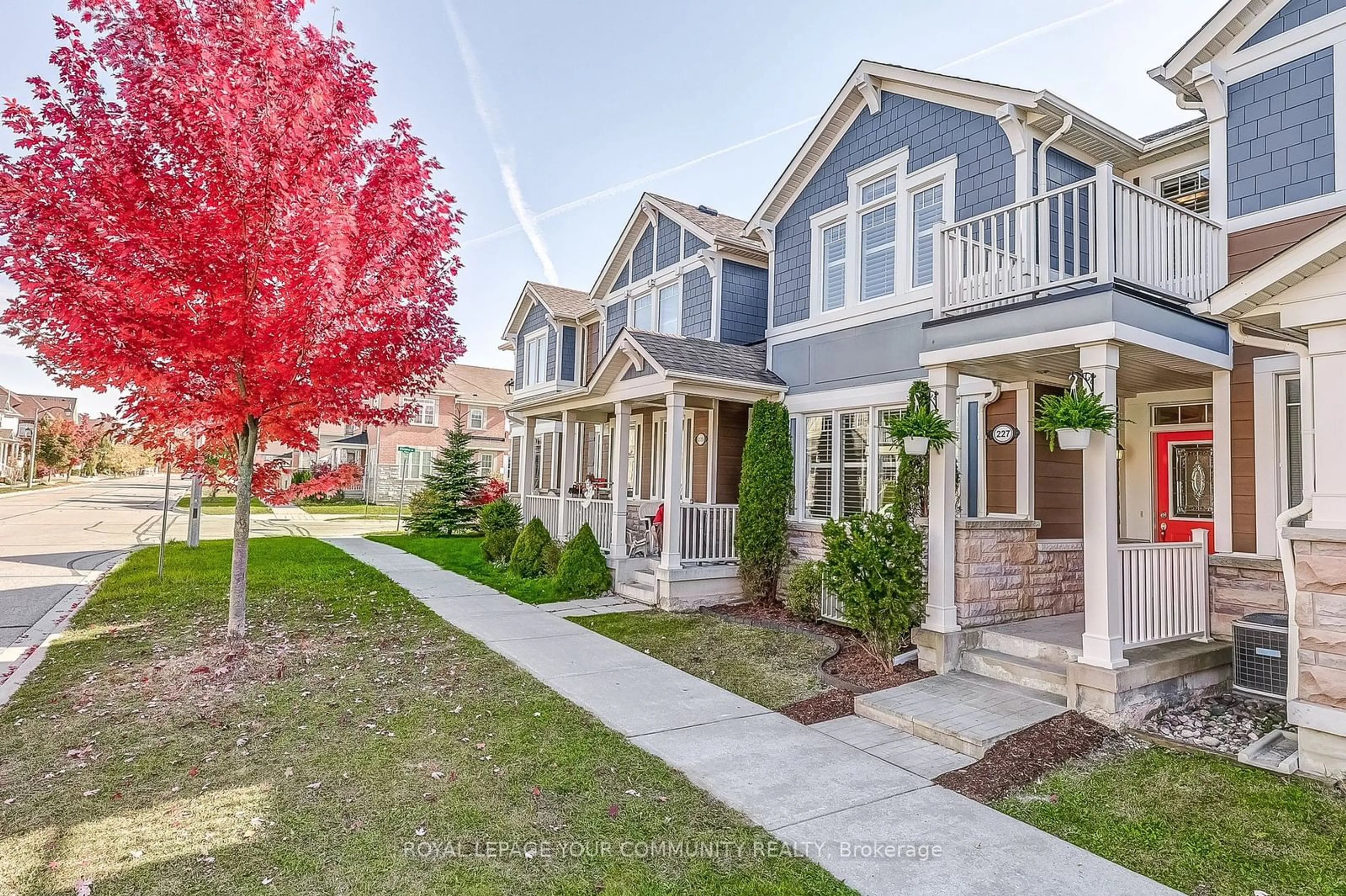 A pic from exterior of the house or condo, the street view for 227 Riverlands Ave, Markham Ontario L6B 0V8