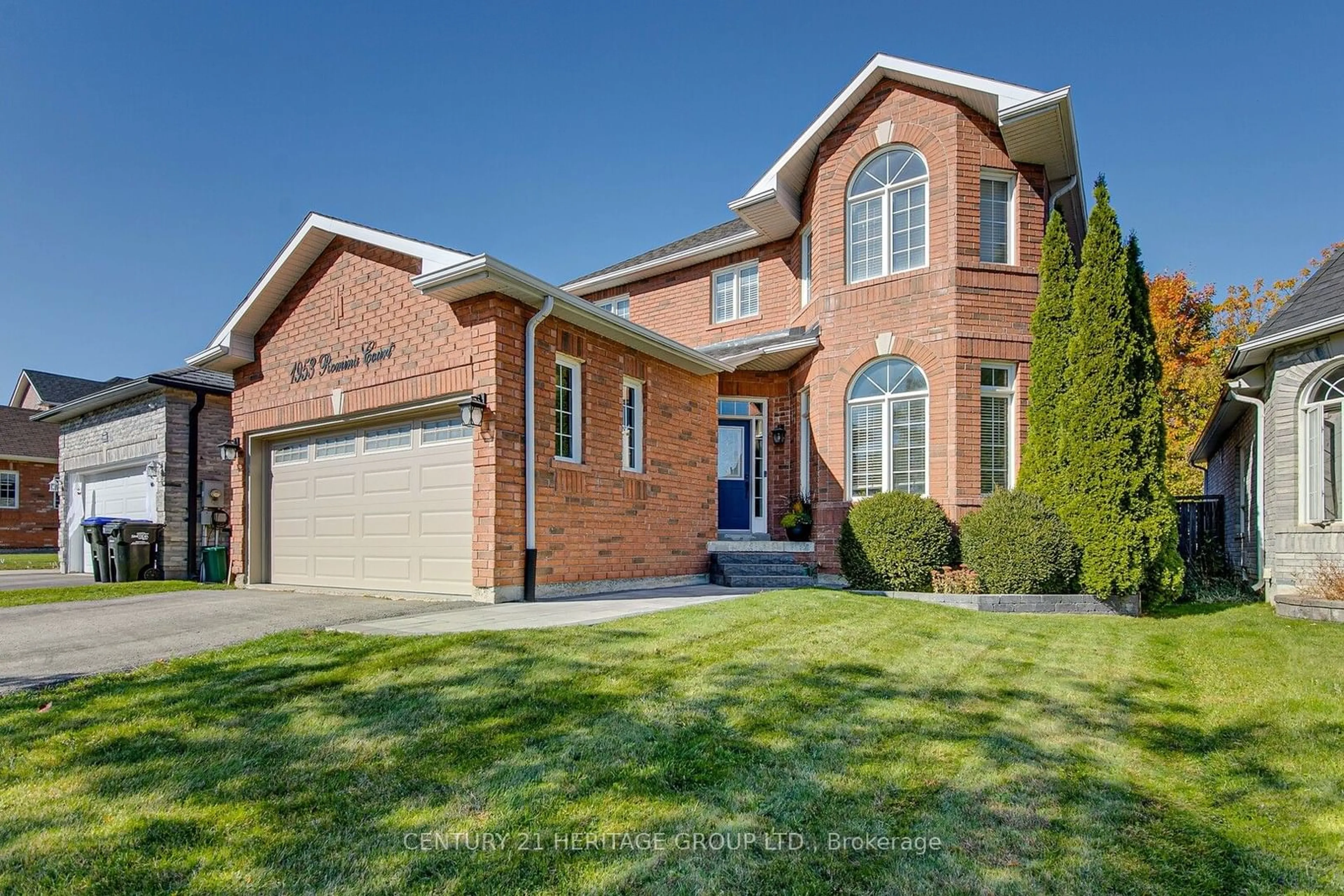 Home with brick exterior material for 1953 Romina Crt, Innisfil Ontario L9S 4Y1