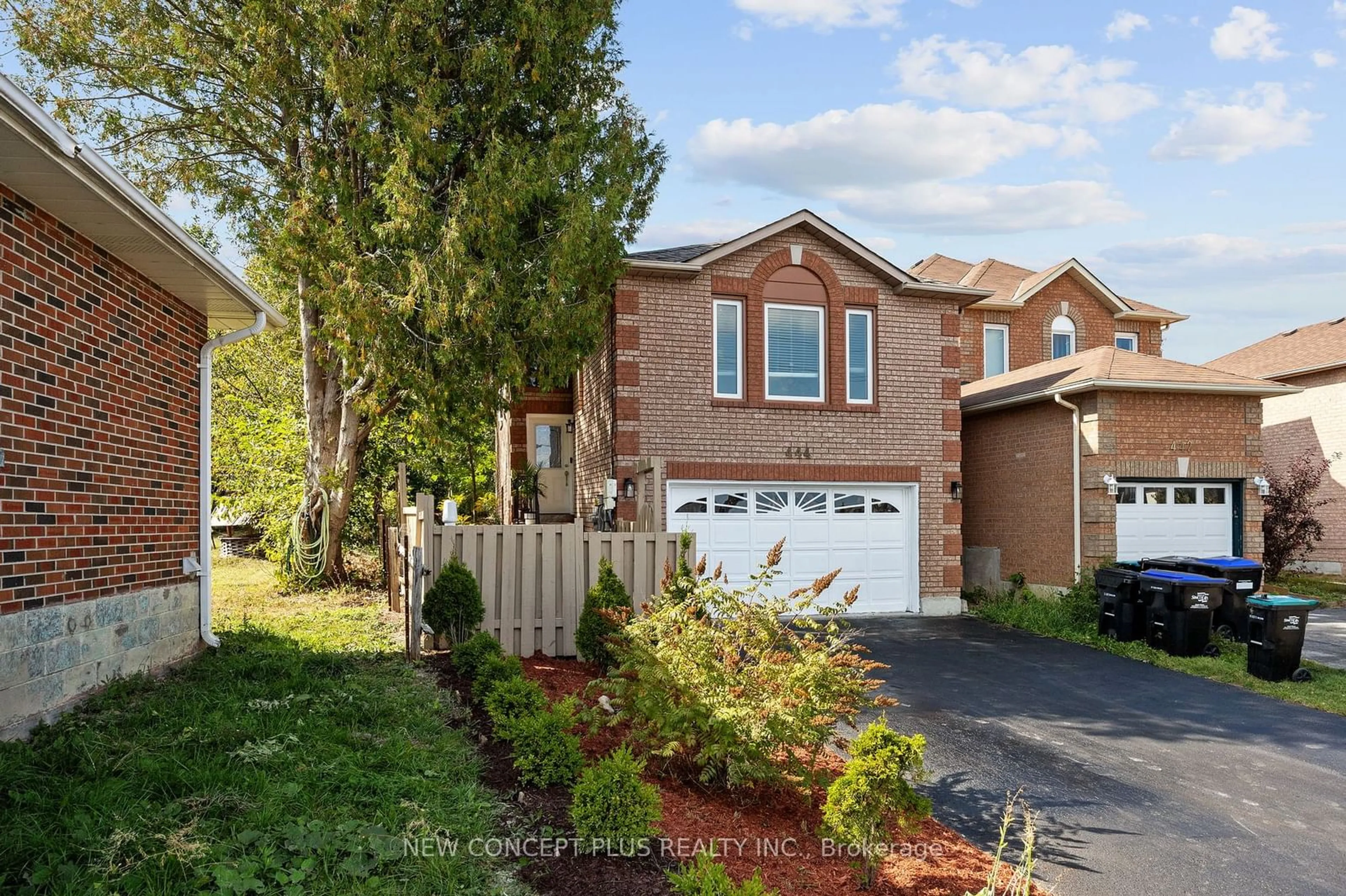 Frontside or backside of a home, cottage for 444 Simcoe Rd, Bradford West Gwillimbury Ontario L3Z 3A1