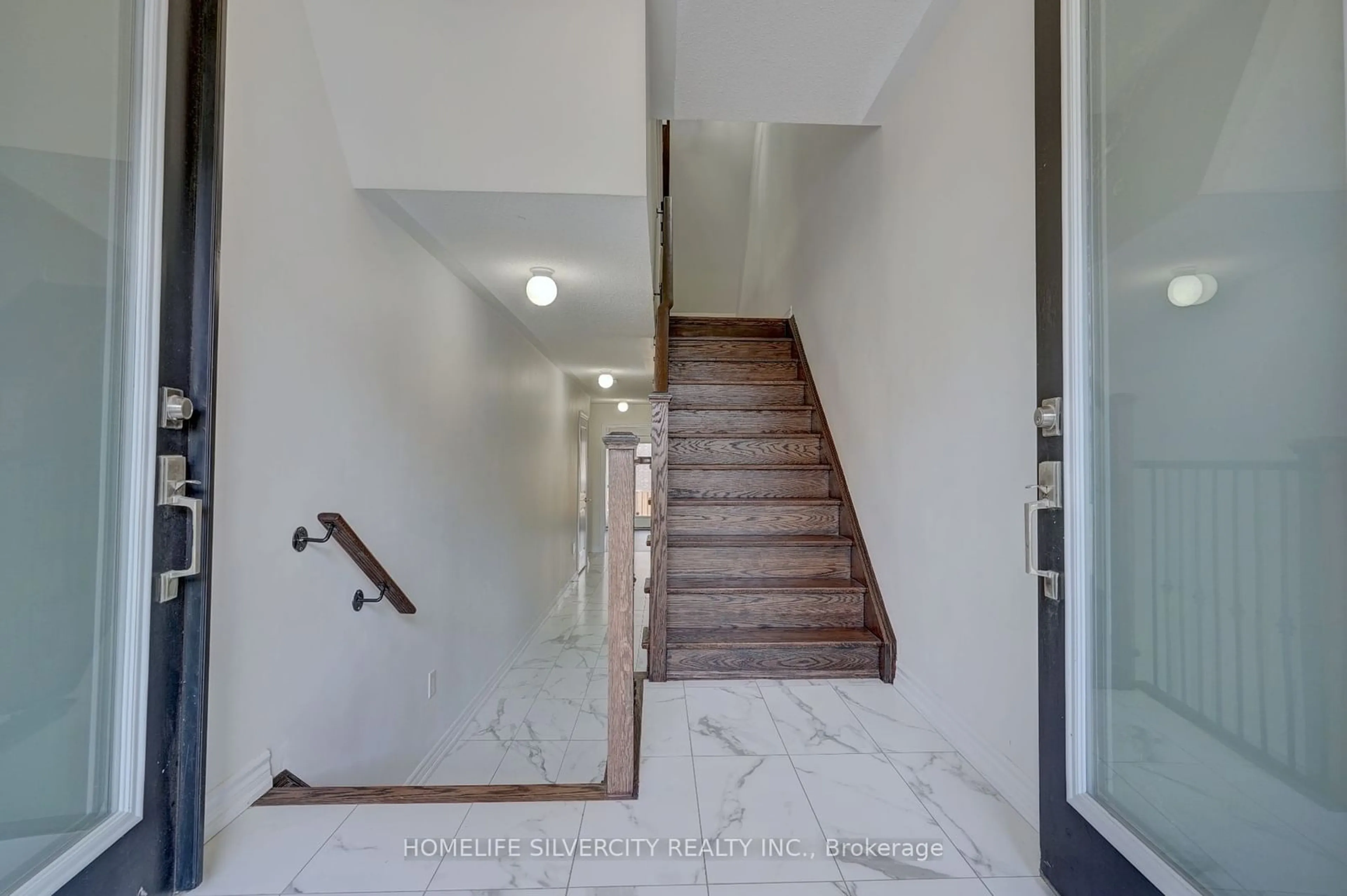 Stairs for 33 Golden Tr, Vaughan Ontario L6A 5A1