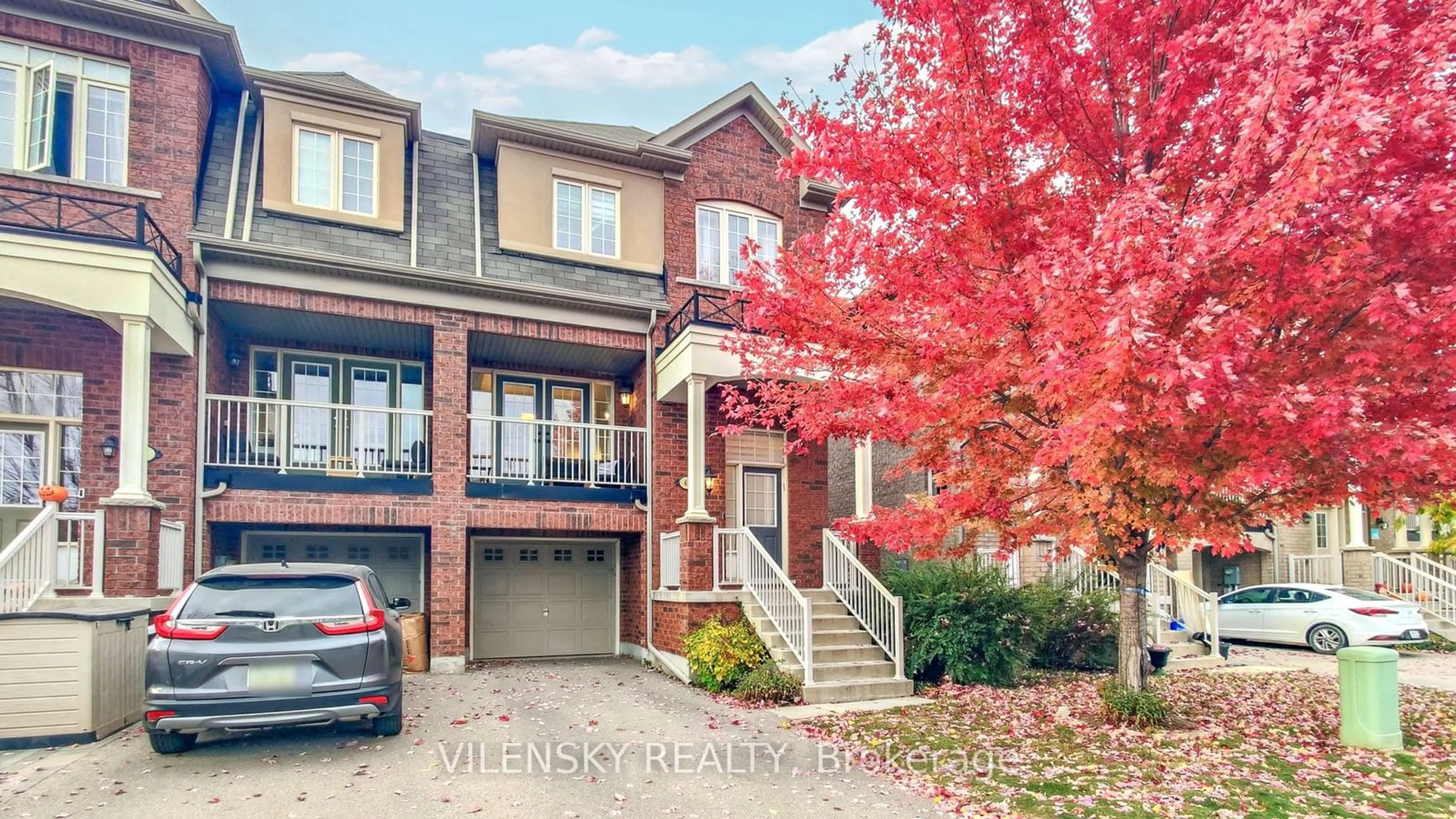 A pic from exterior of the house or condo, the street view for 61 Elderbrook Cres, Vaughan Ontario L4K 5M7