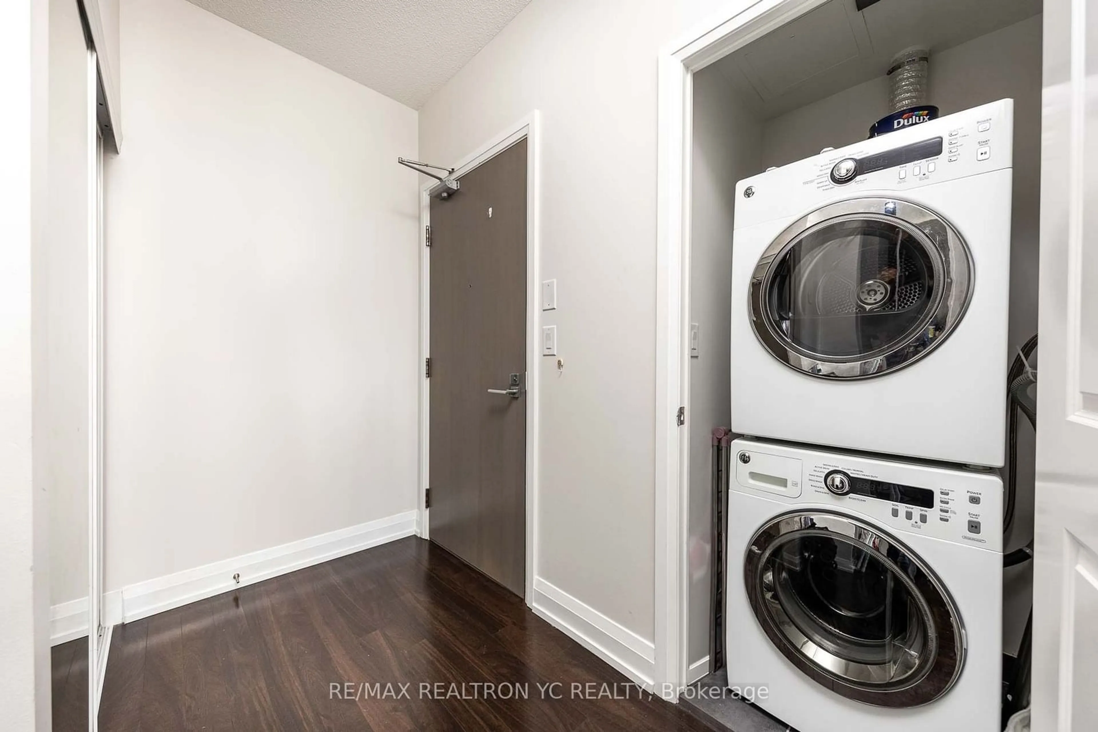 Laundry room for 7167 Yonge St #310, Markham Ontario L3T 0E1