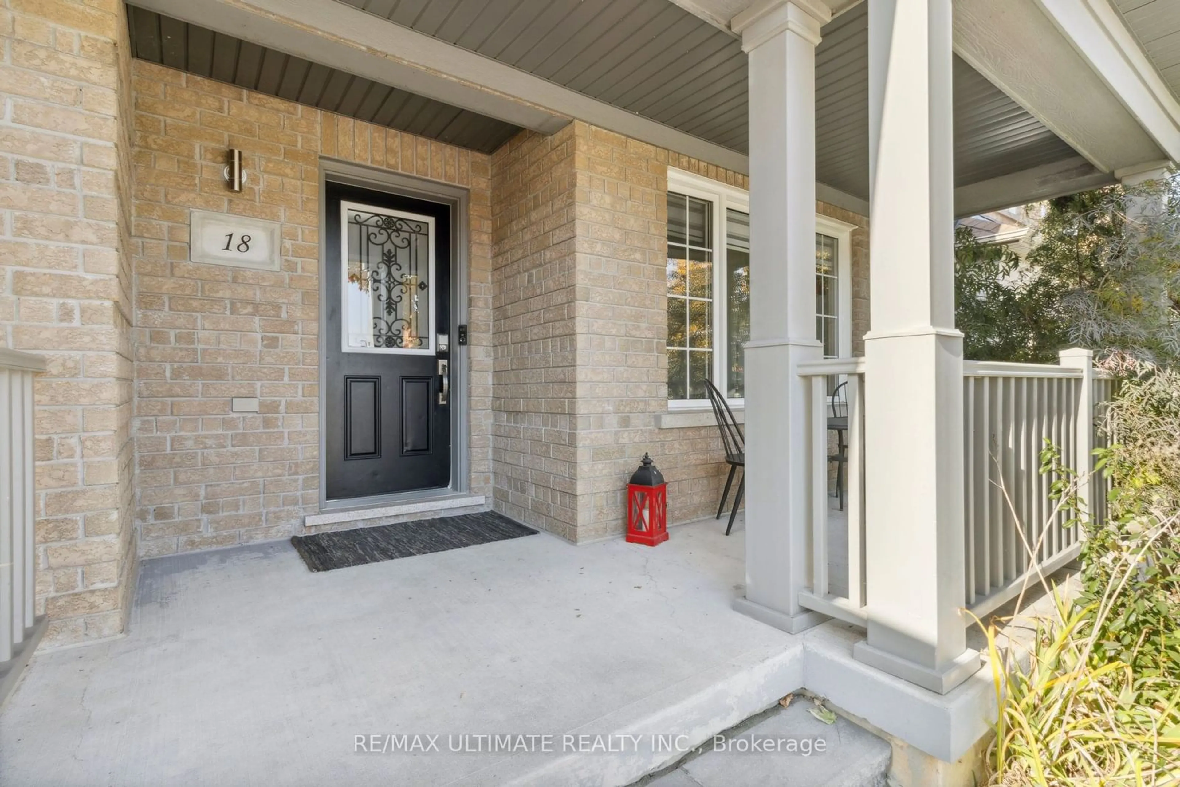 Indoor entryway, wood floors for 18 Albert Lewis St, Markham Ontario L6B 0P6