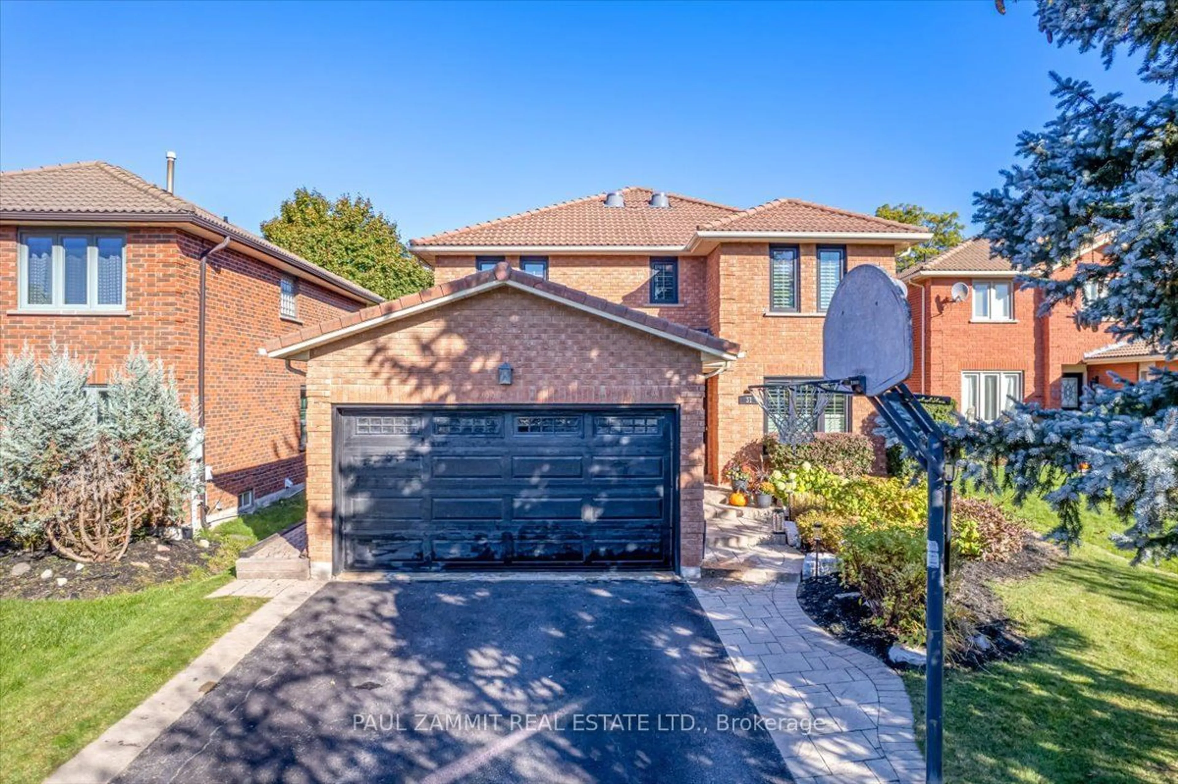 Home with brick exterior material for 31 Bryant Rd, Markham Ontario L3P 5Y7