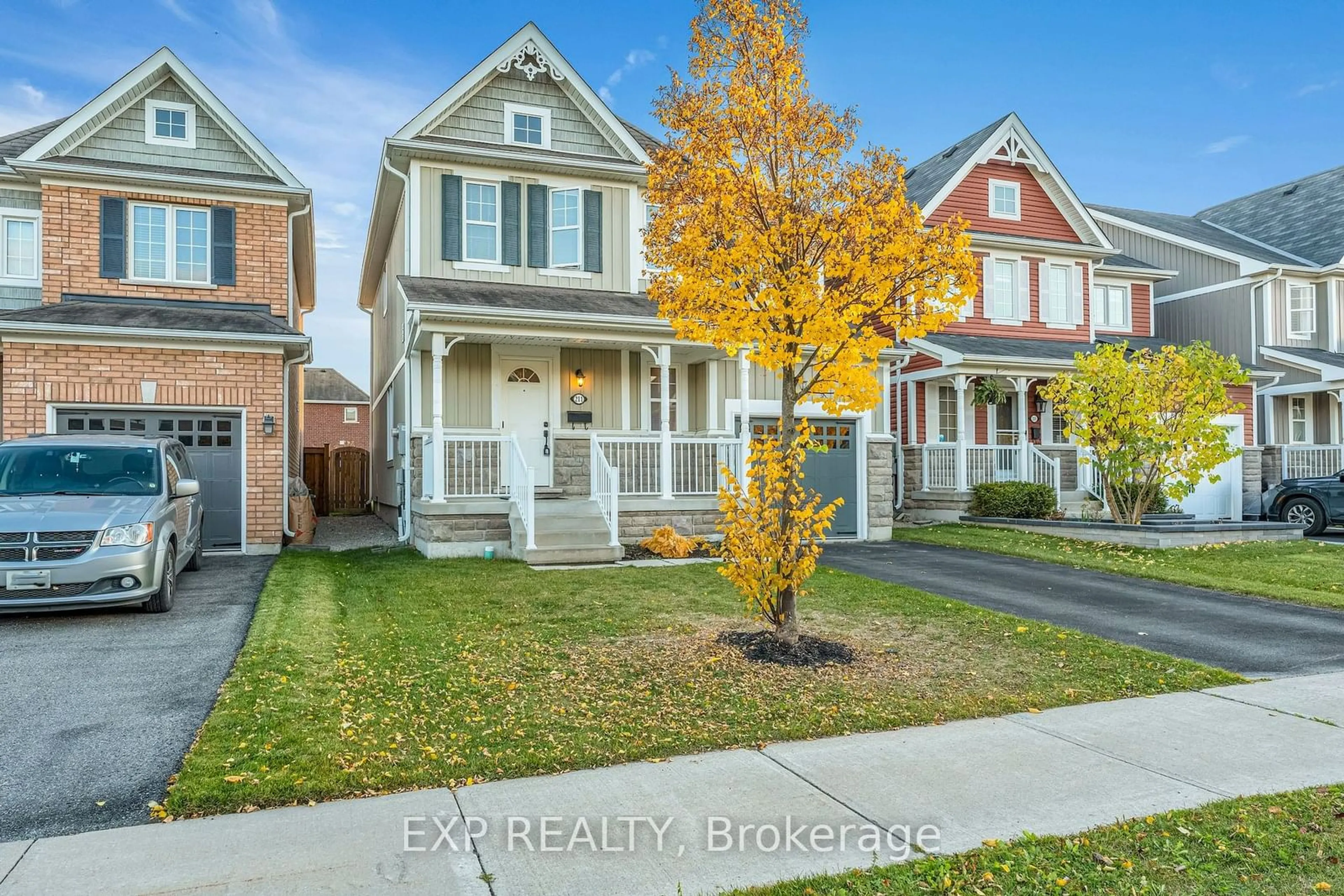 Frontside or backside of a home, the street view for 211 Shephard Ave, New Tecumseth Ontario L9R 0K2