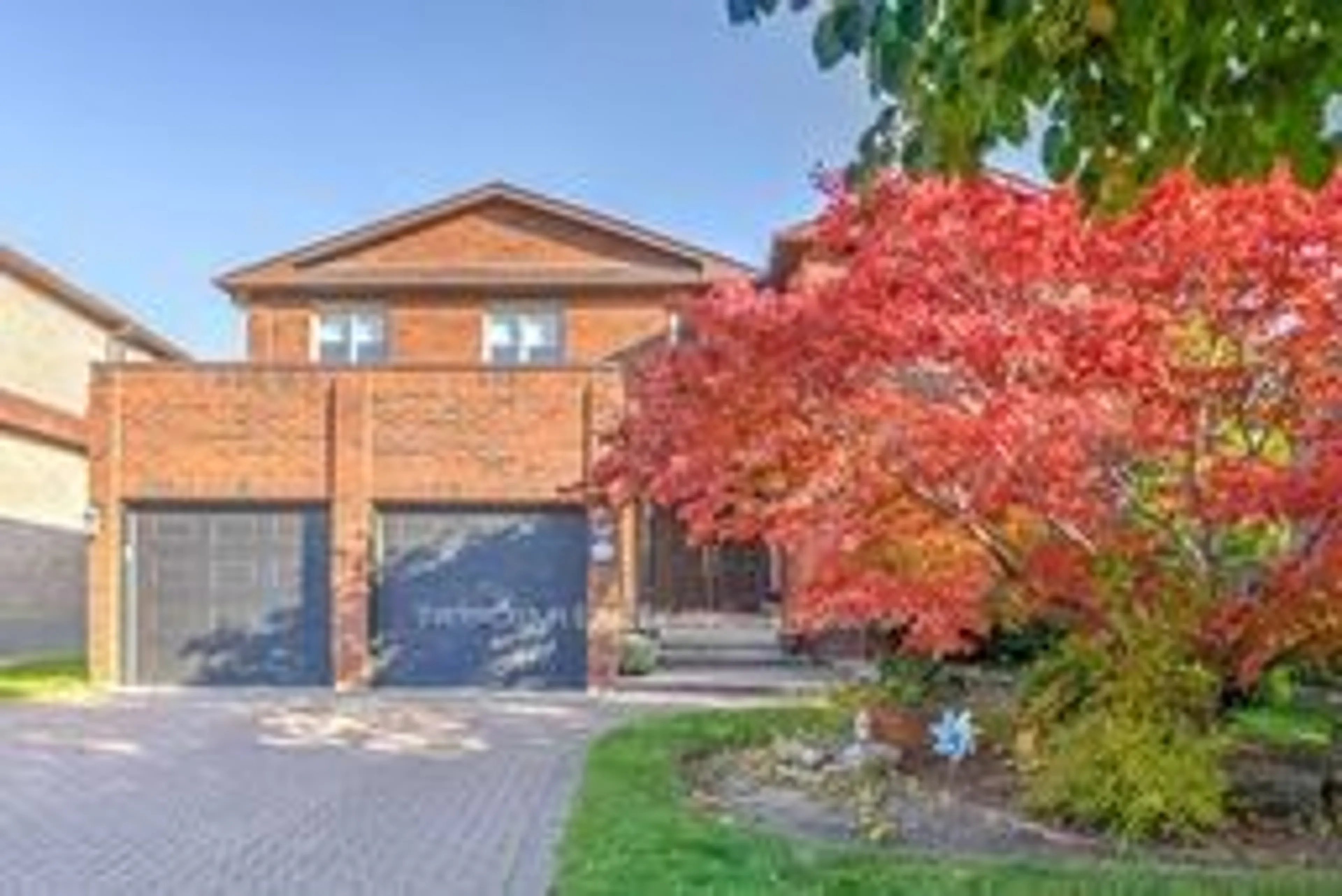 Home with brick exterior material for 208 Franklin Ave, Vaughan Ontario L4J 7L3