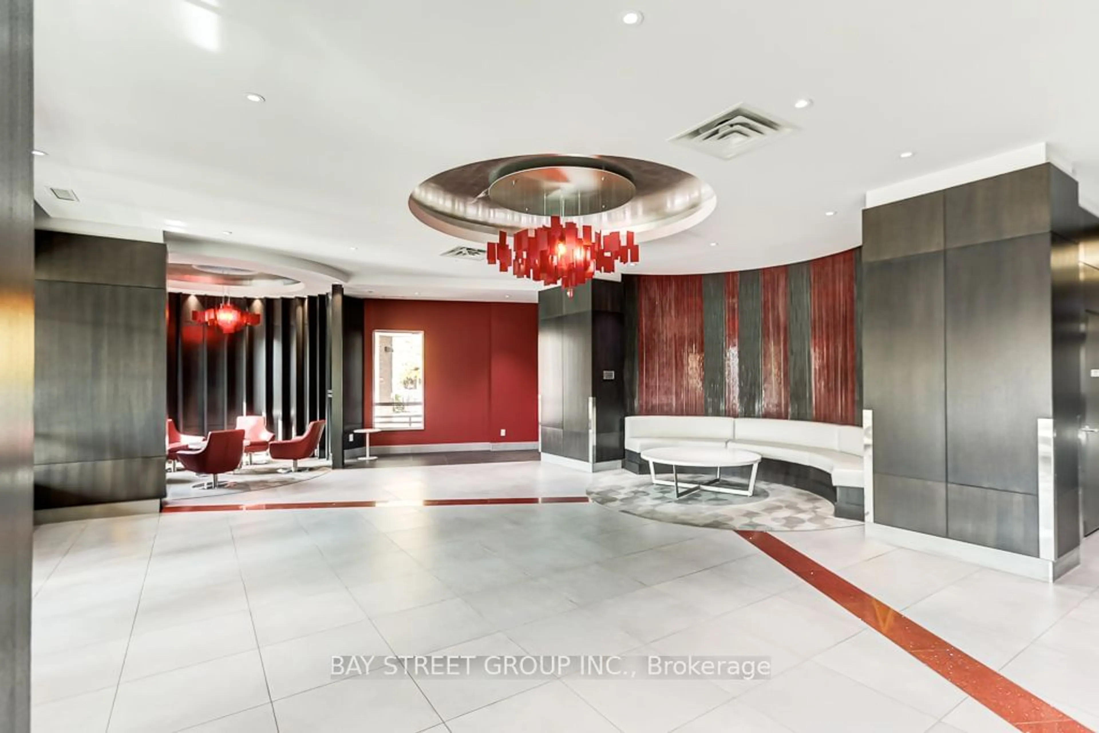 Indoor lobby, ceramic floors for 540 Bur Oak Ave #101, Markham Ontario L6C 0Y2