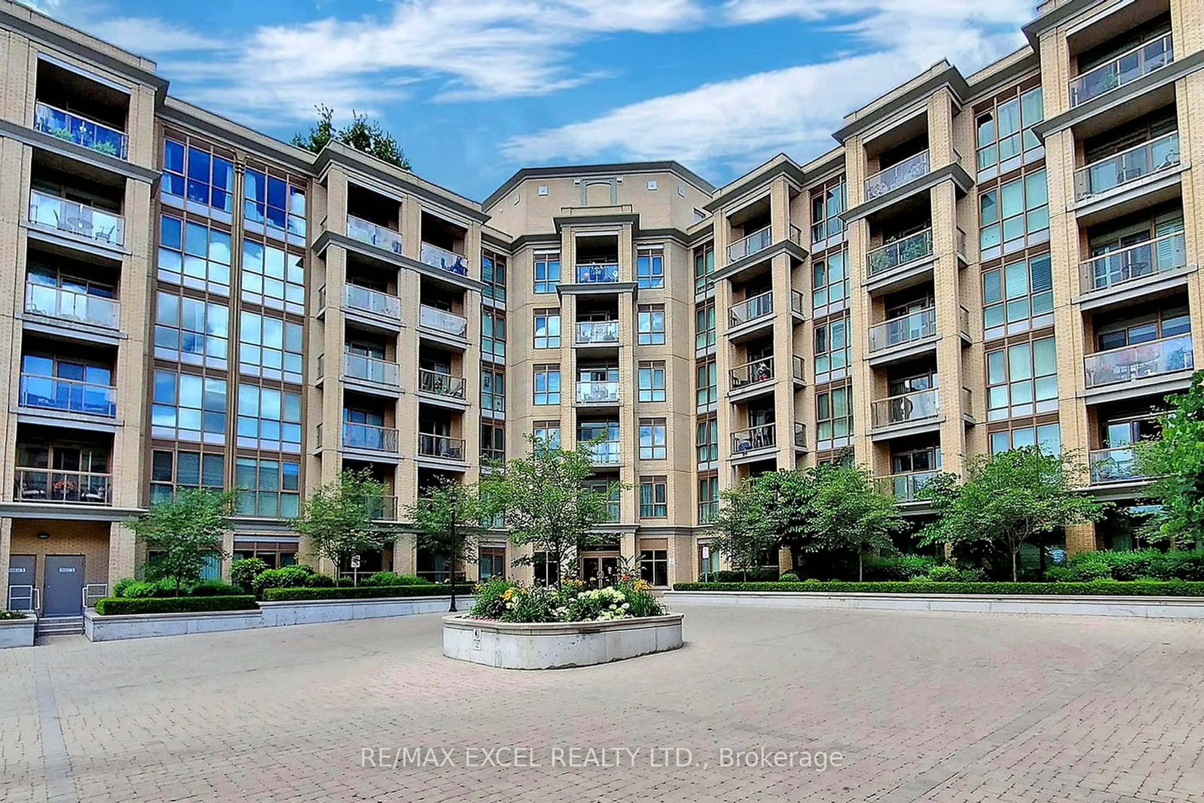 A pic from exterior of the house or condo, the front or back of building for 68 Main St #113, Markham Ontario L3P 0N5