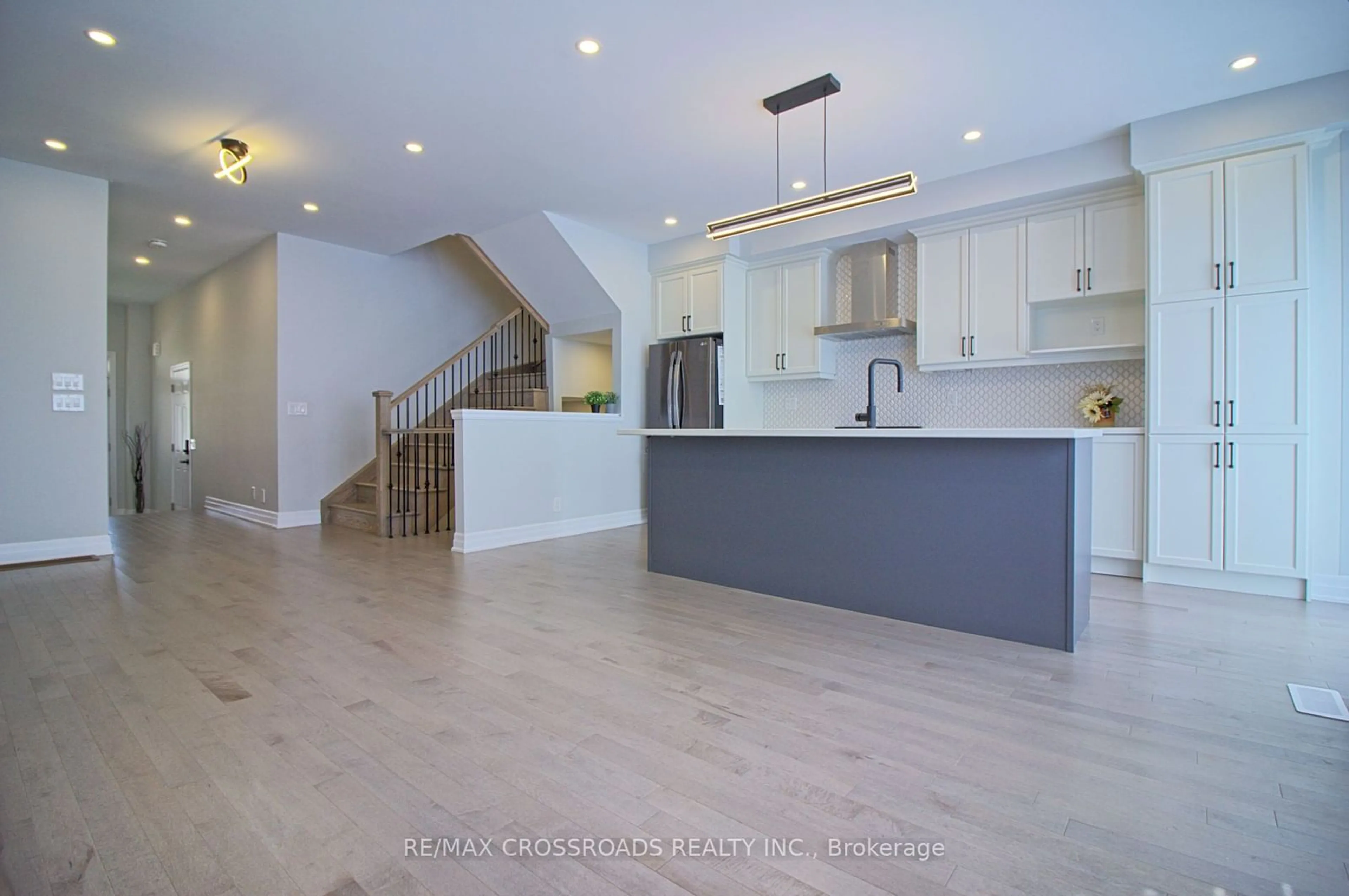 Open concept kitchen for 60 Harvey Bunker Cres, Markham Ontario L6C 3K4