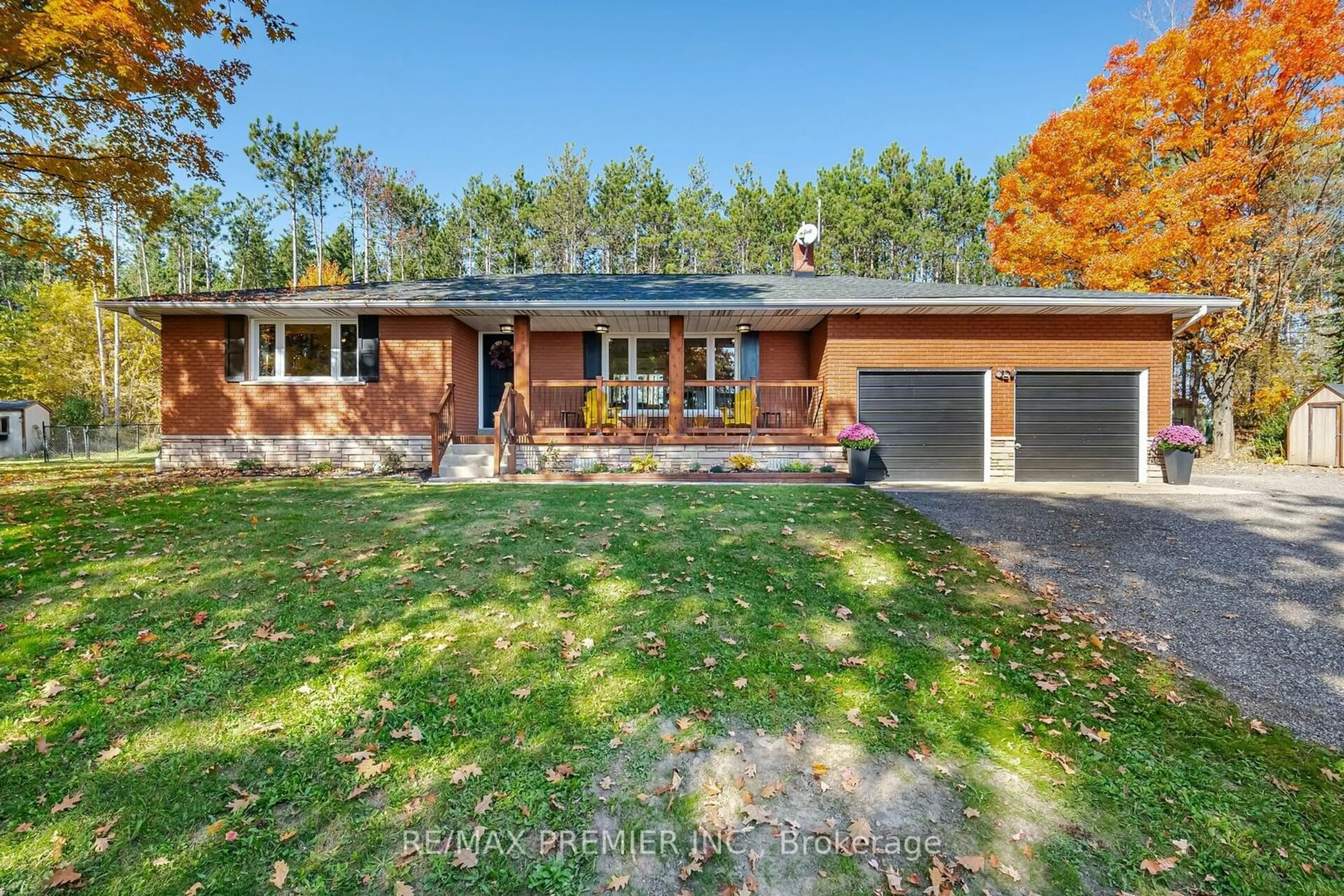 Home with brick exterior material for 4904 10th Sdrd, Essa Ontario L0L 2N0