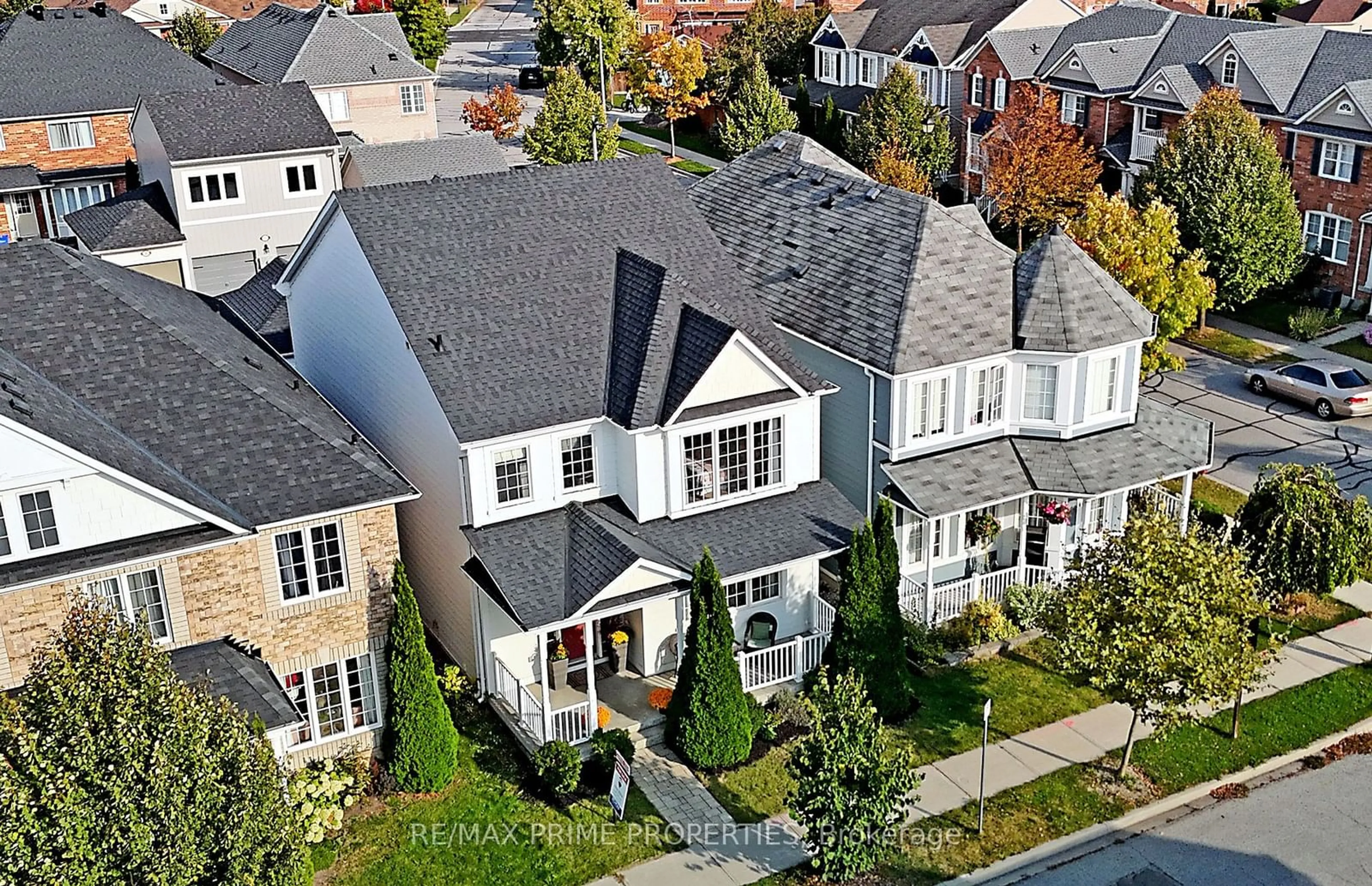 Frontside or backside of a home, the street view for 3 Capogna St, Markham Ontario L6B 0H5